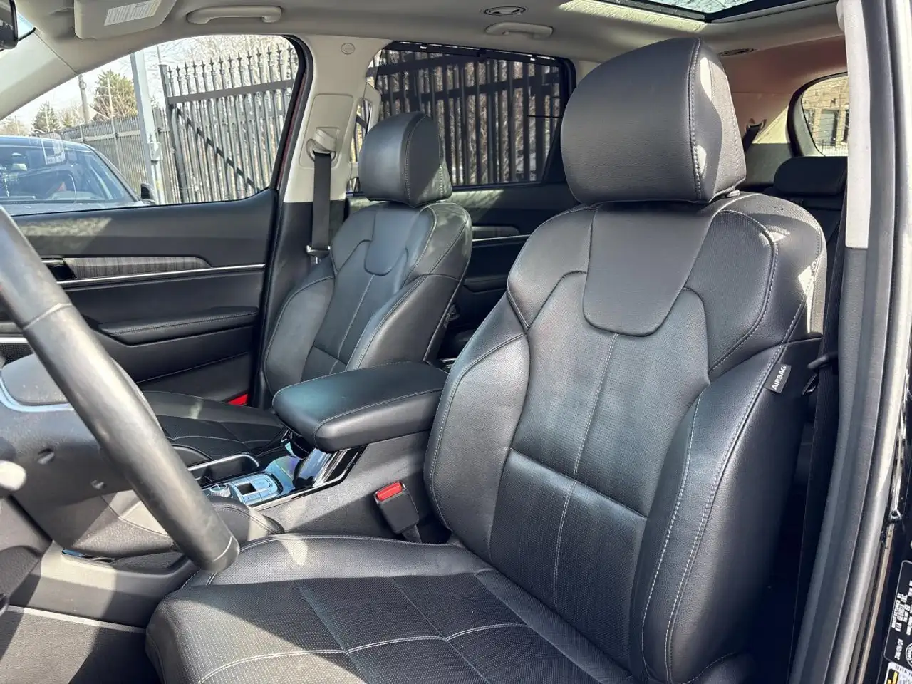 Kia Telluride снимка Kia Telluride