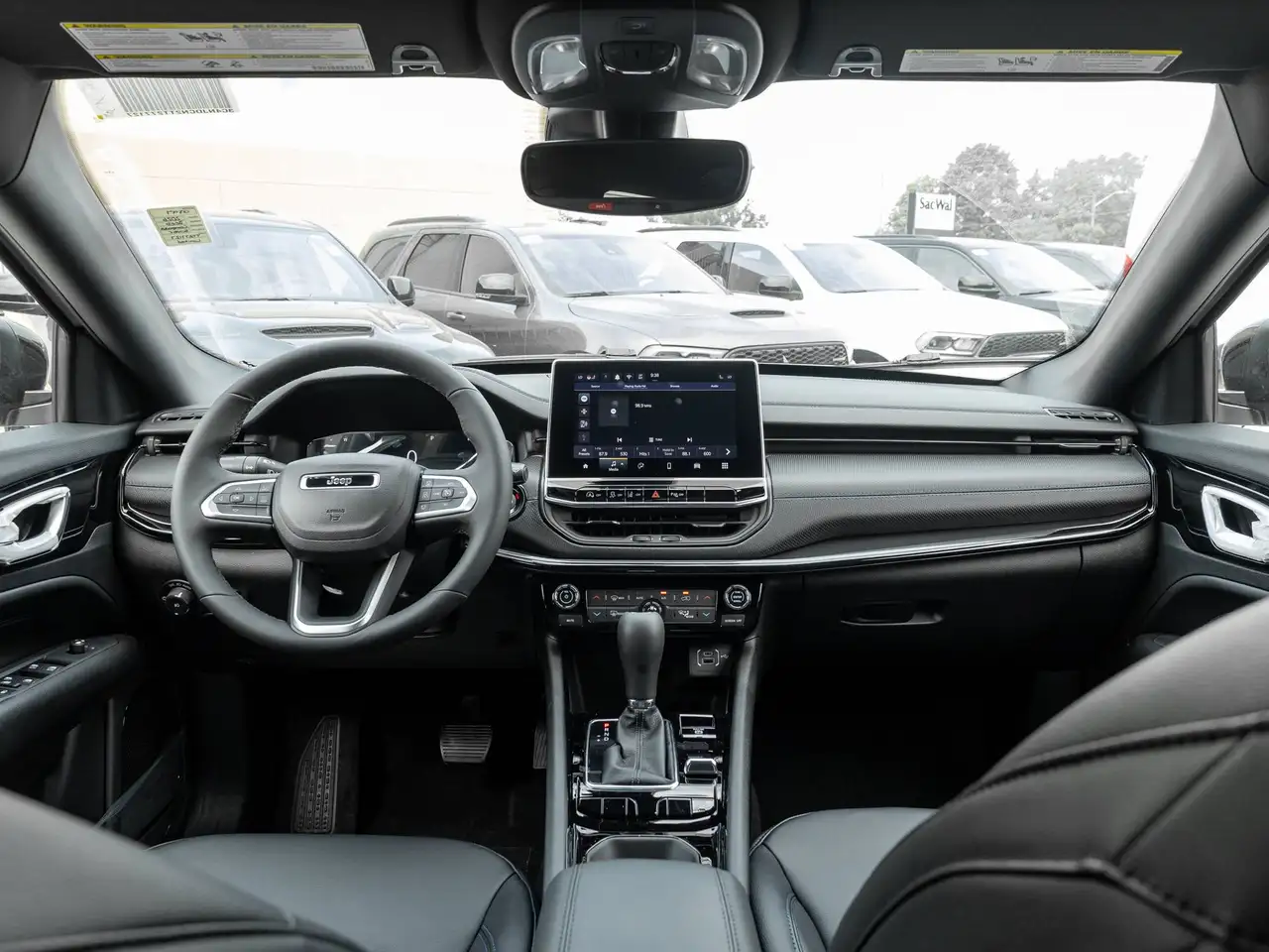 Jeep Compass photo Jeep Compass