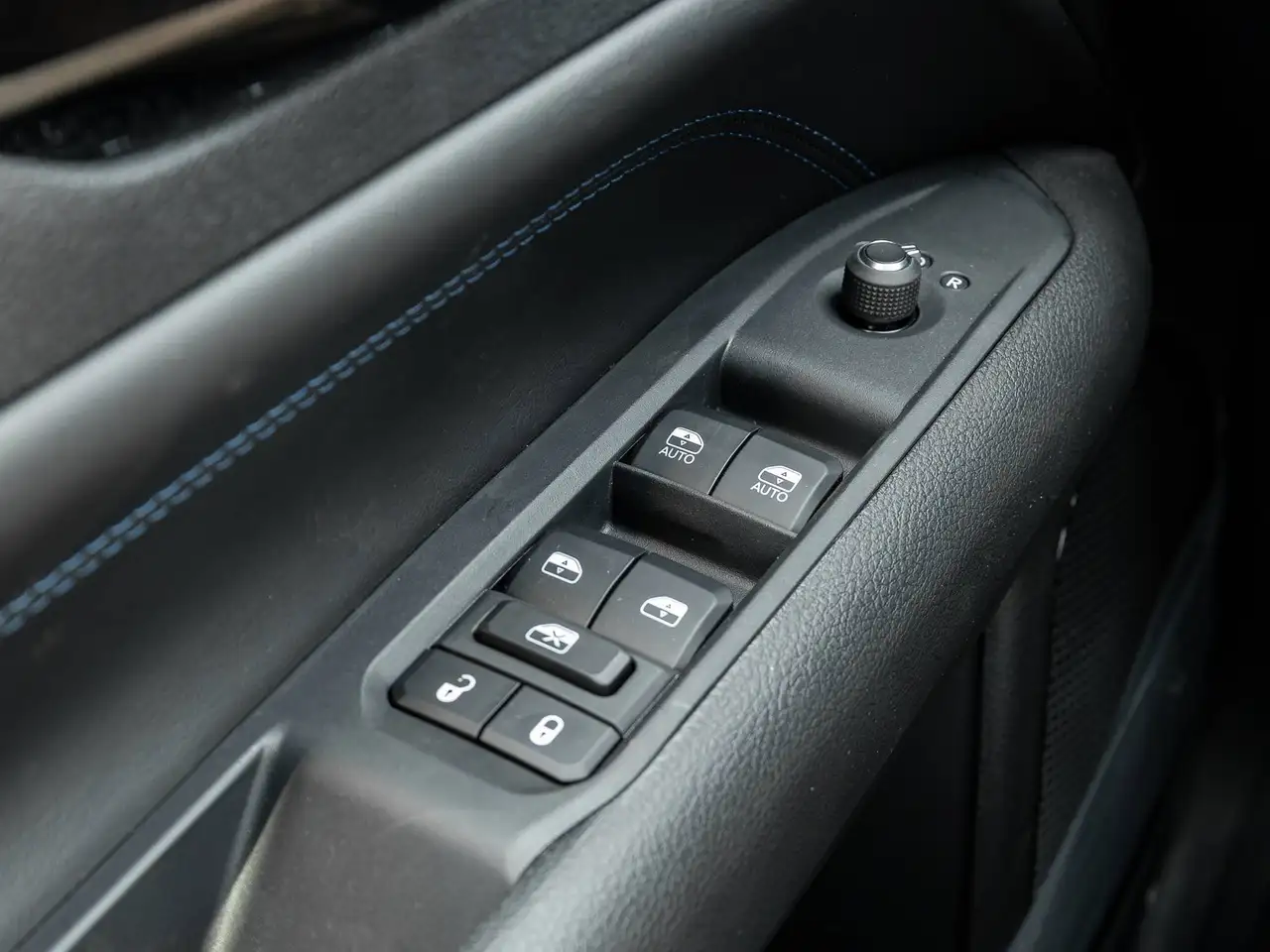 Jeep Compass photo Jeep Compass