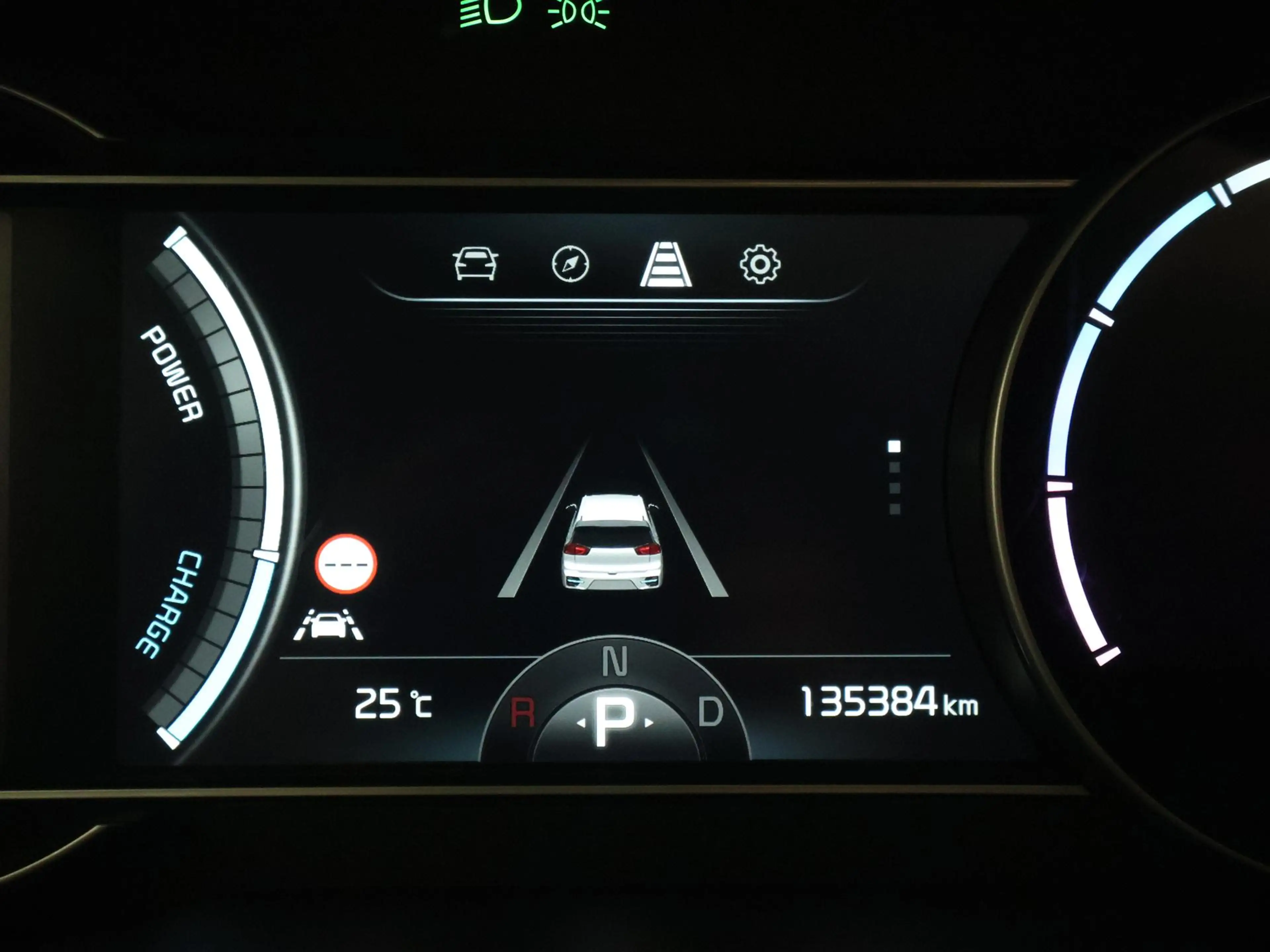 Kia e-Niro EXECUTIVELINE 64 kWh 98% SOH! + STOELVENTILATIE | — photo 36