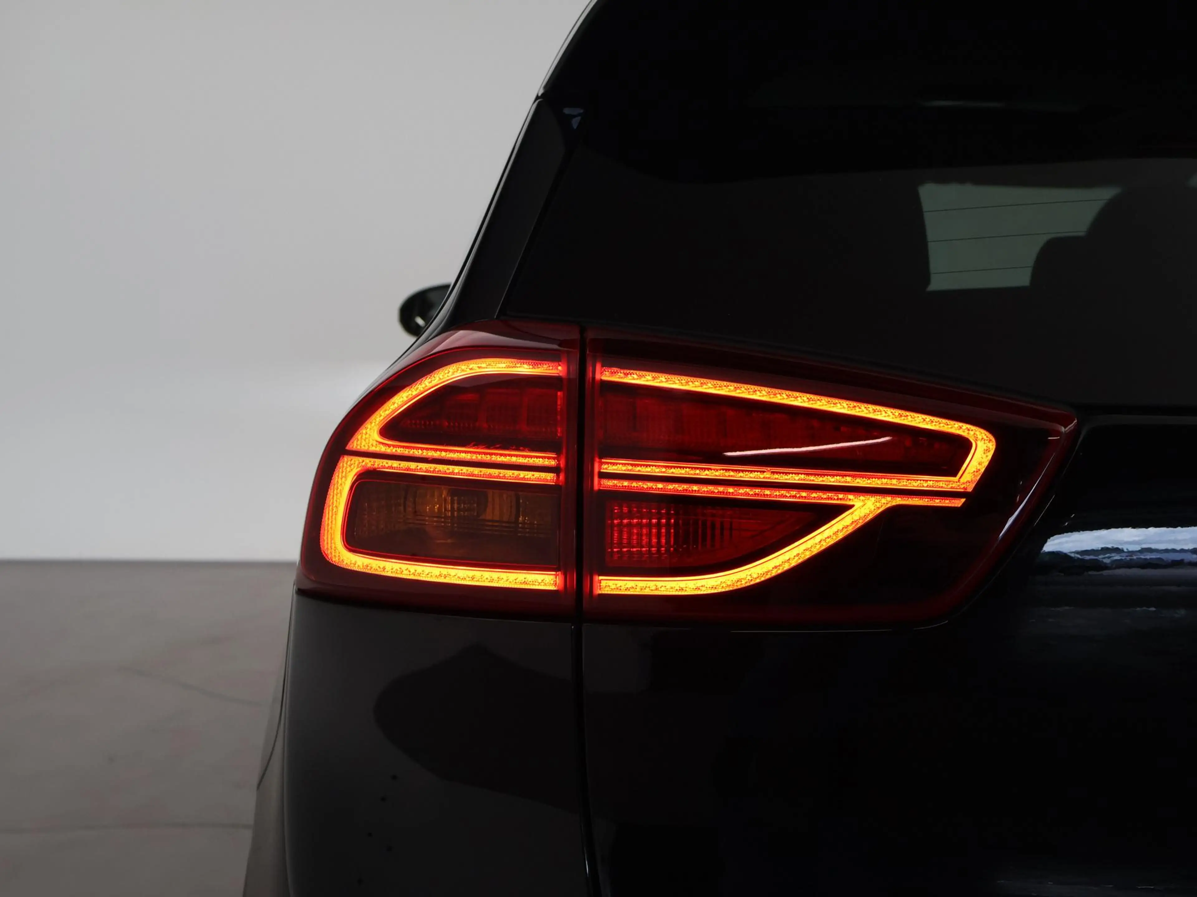 Kia e-Niro EXECUTIVELINE 64 kWh 98% SOH! + STOELVENTILATIE | — photo 16