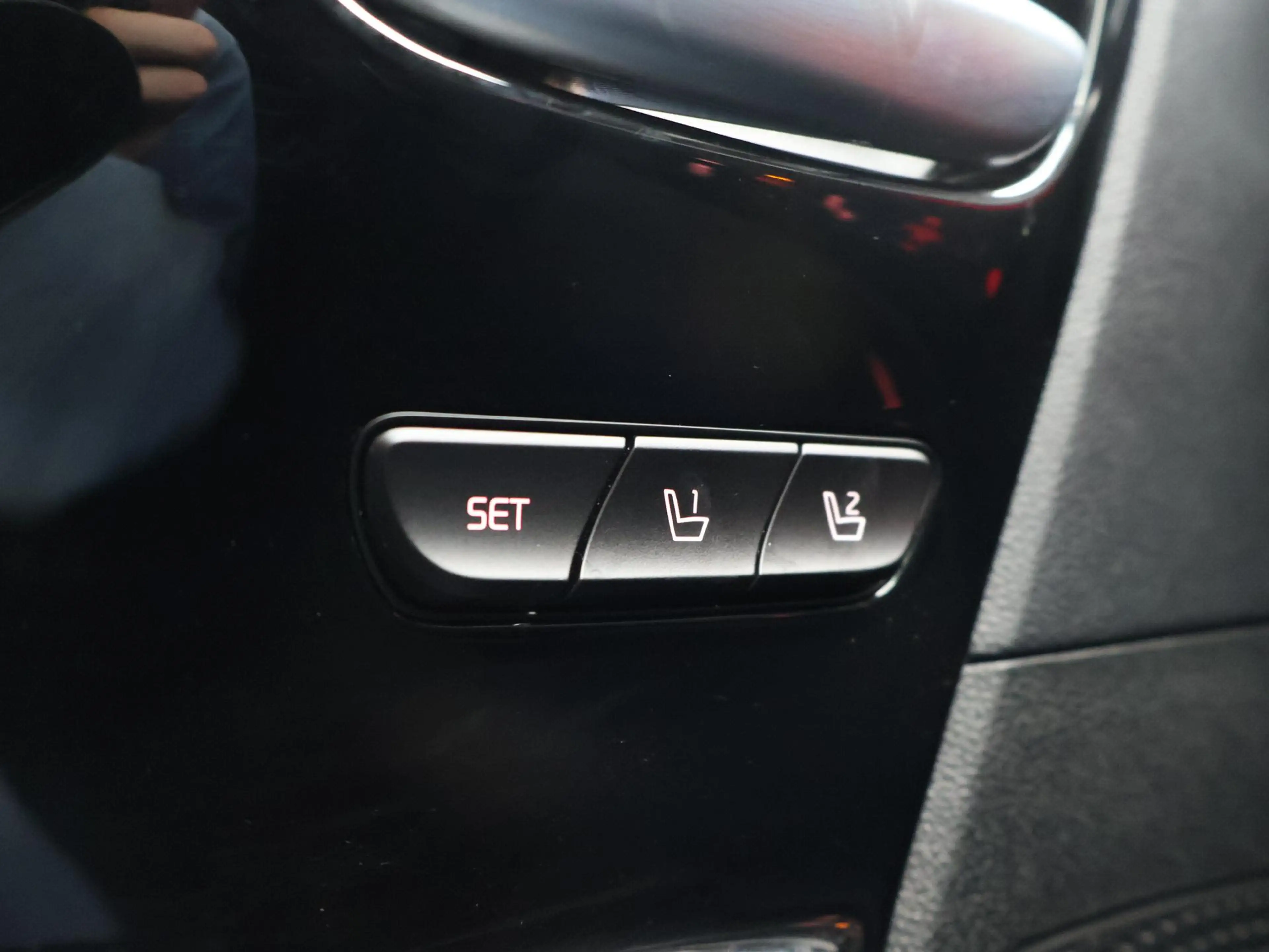 Kia e-Niro EXECUTIVELINE 64 kWh 98% SOH! + STOELVENTILATIE | — photo 22