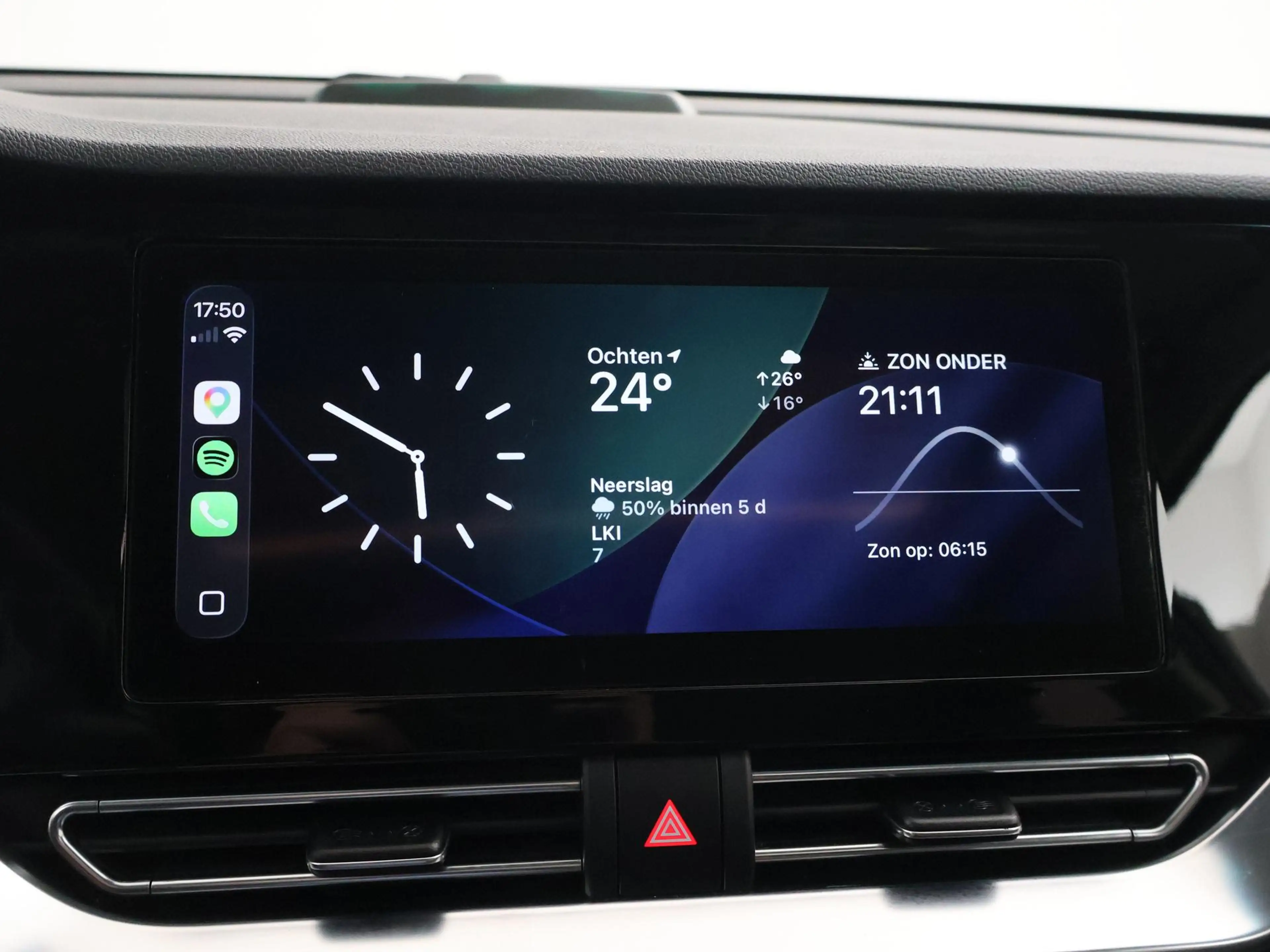 Kia e-Niro EXECUTIVELINE 64 kWh 98% SOH! + STOELVENTILATIE | — photo 43