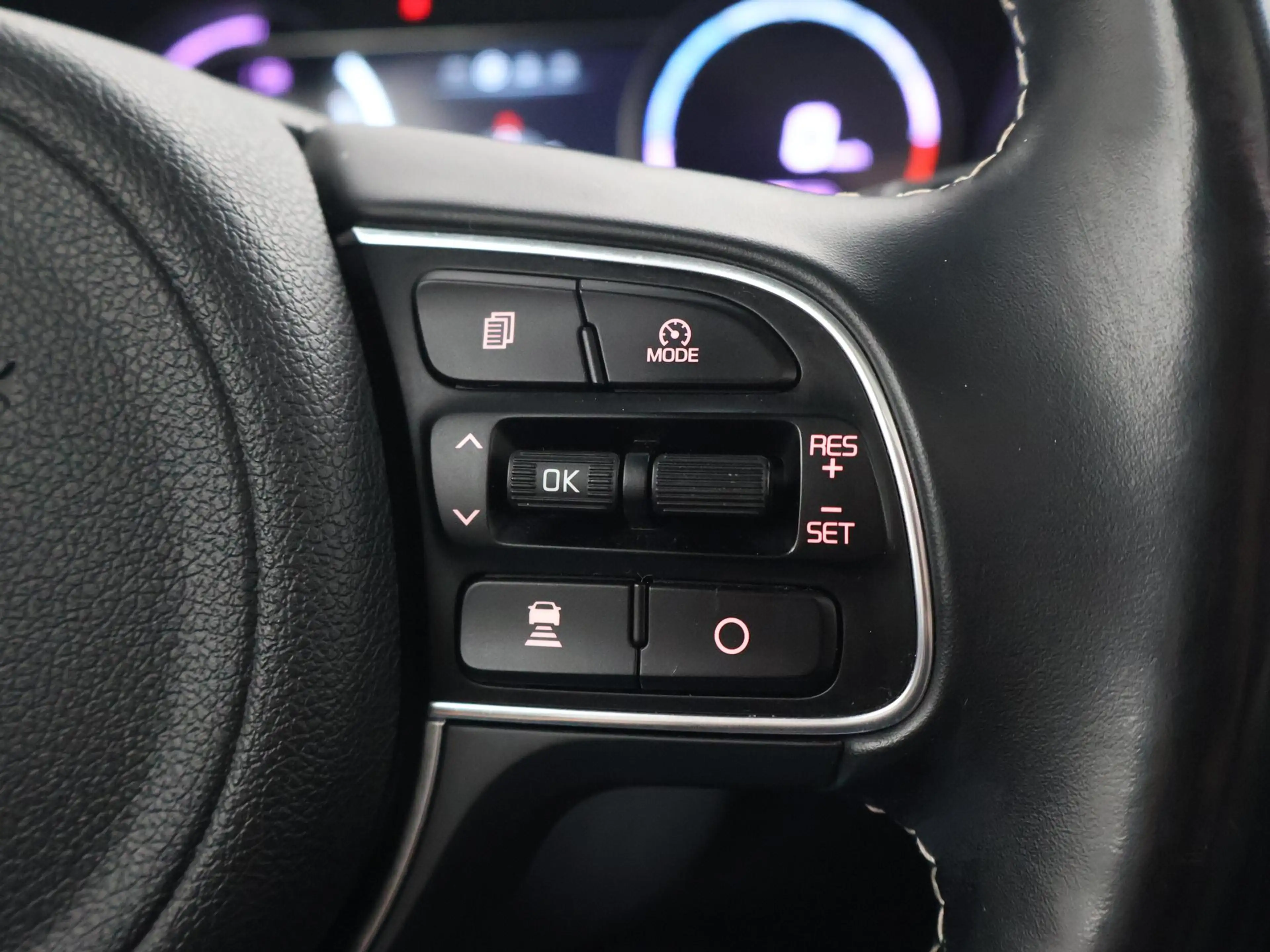Kia e-Niro EXECUTIVELINE 64 kWh 98% SOH! + STOELVENTILATIE | — photo 34