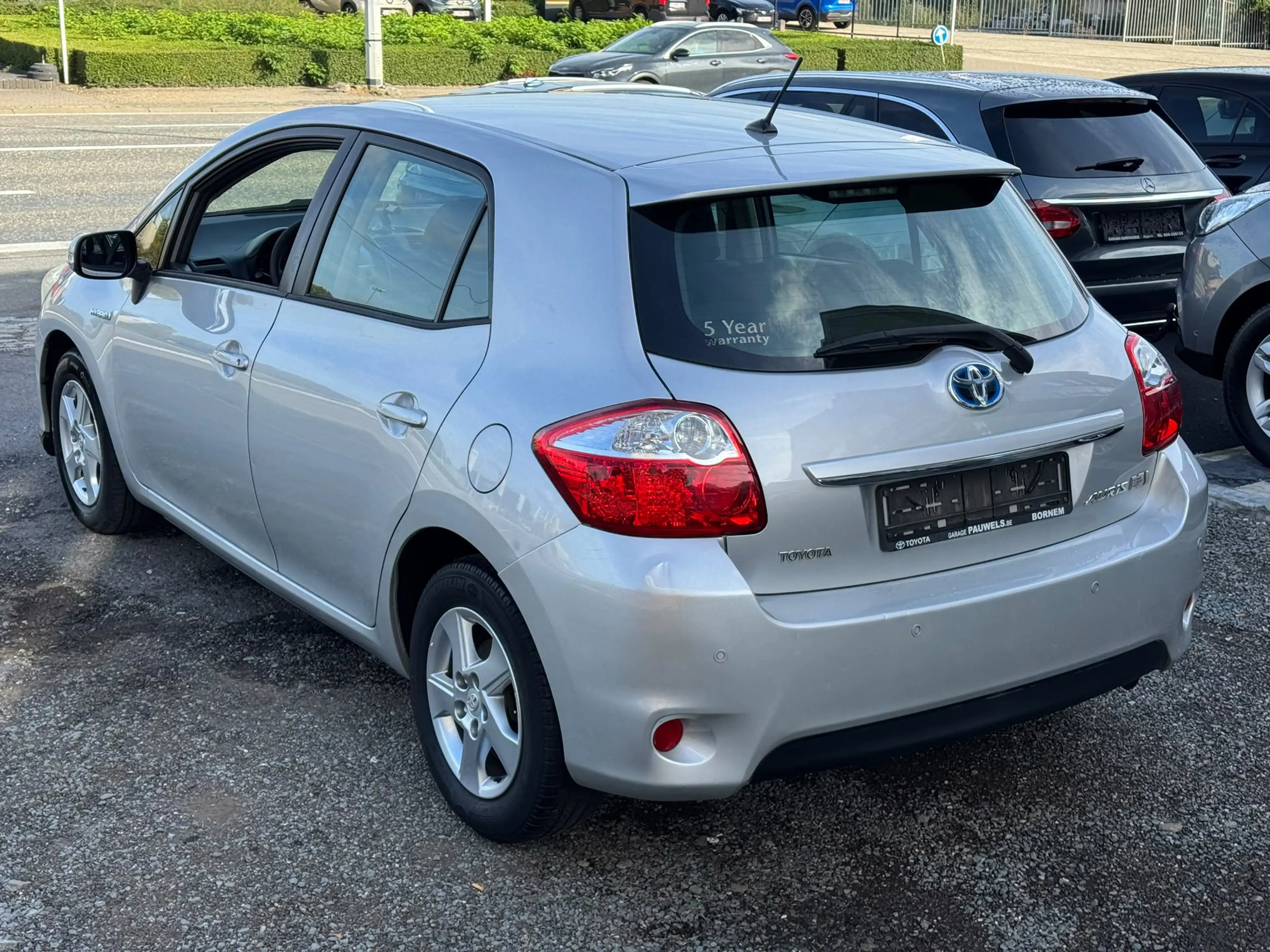 Toyota Auris Auris HEV 1.8i HSD Luna CVT — photo 6