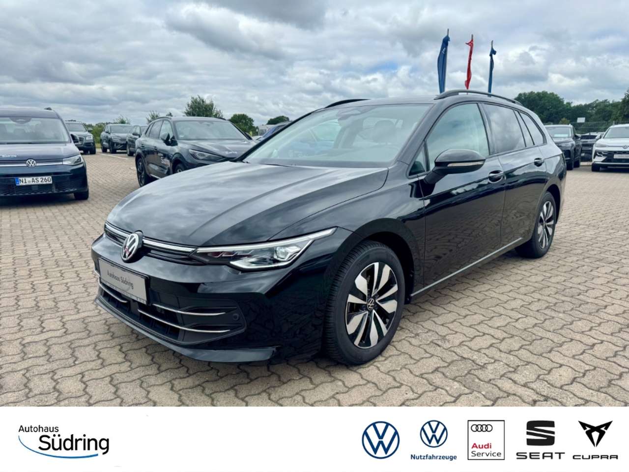 Volkswagen Golf Variant 2025 — VIII 1,5 TSI GOAL AHK Navi ACC