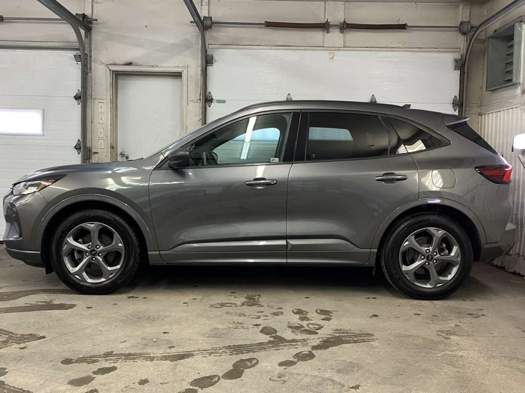2023 Ford Escape ST-LINE Turbo **VÉHICULE CERTIFIÉ!!** — снимка 1