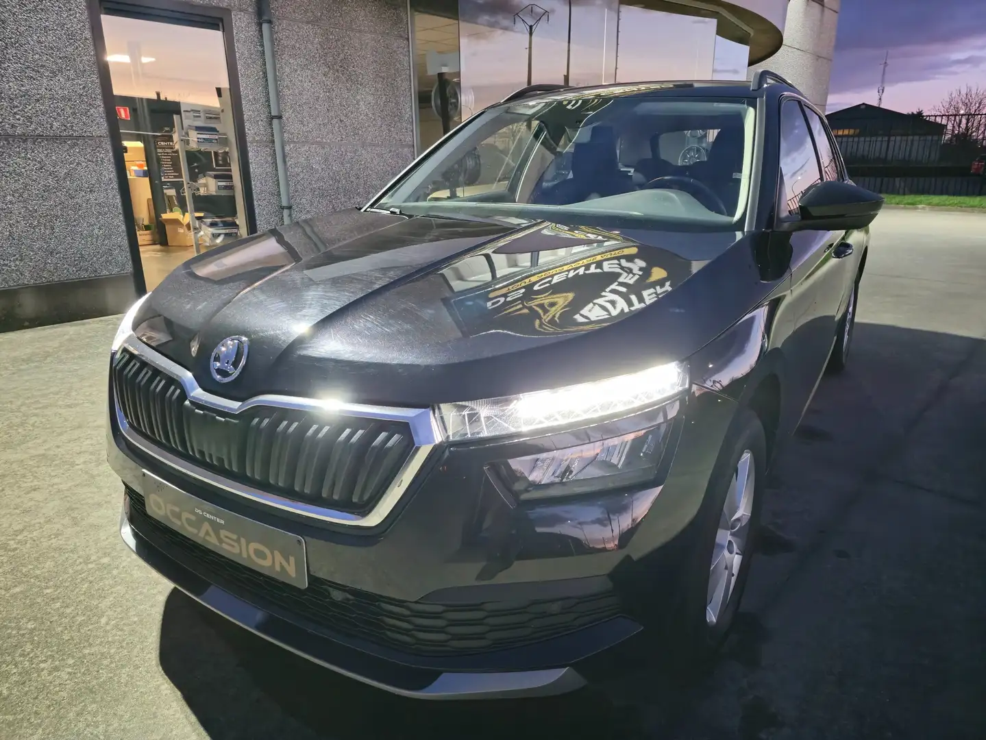 Skoda Kamiq Kamiq 1.0 TSI Ambition DSG Noir - 2