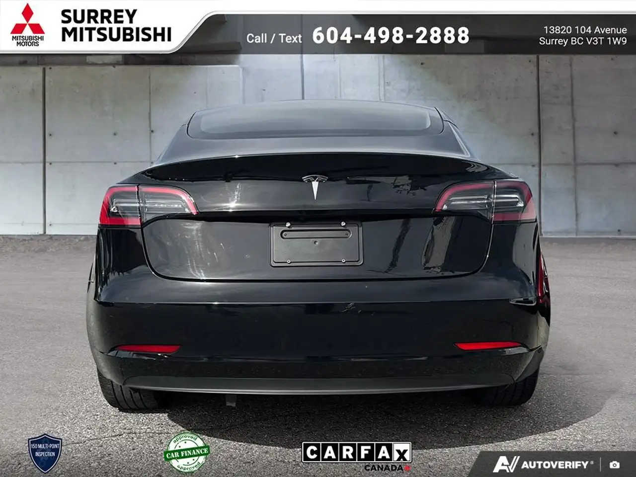 Tesla Model 3 снимка Tesla Model 3