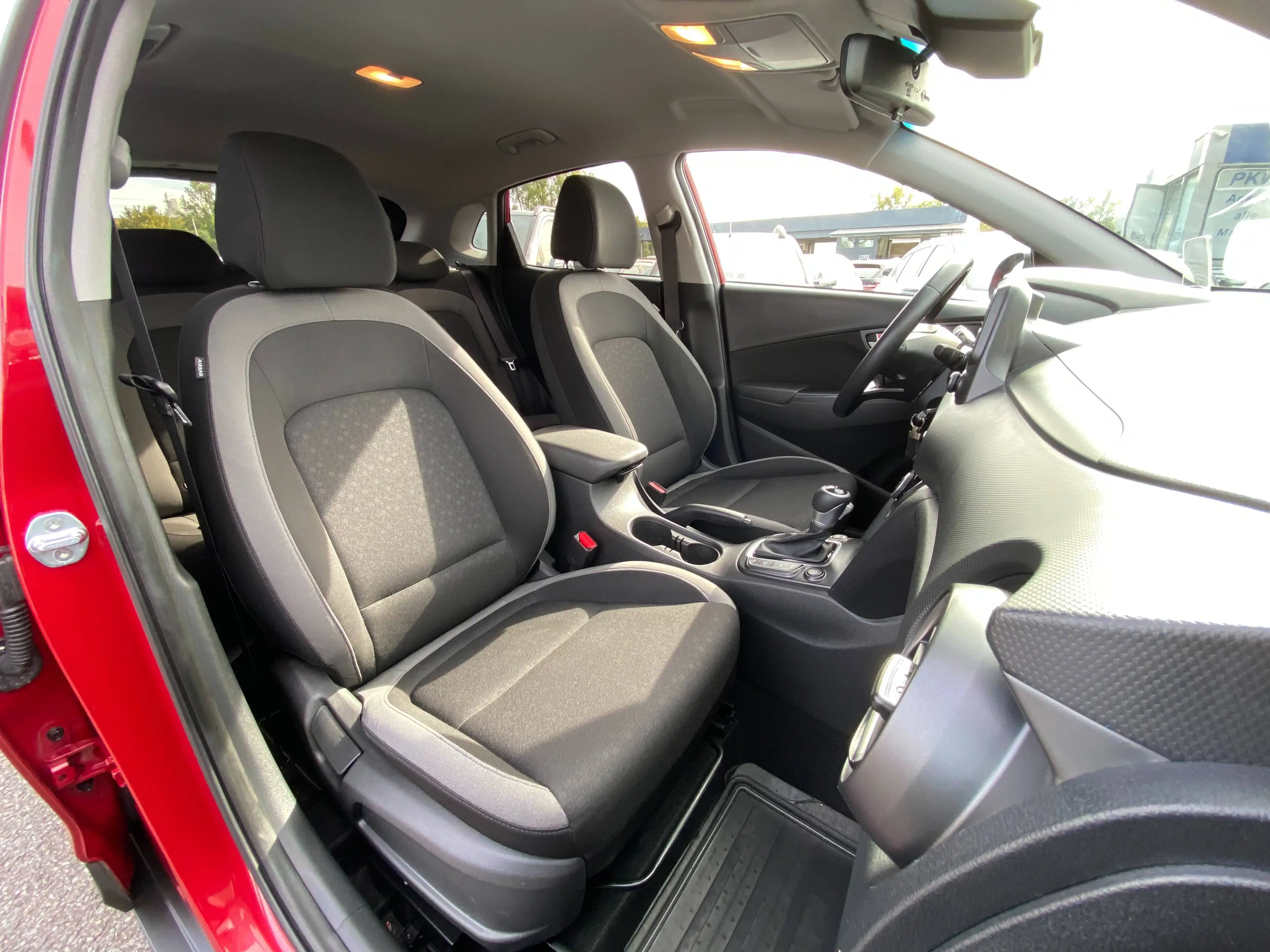 Hyundai KONA 1.6 TGDI 7G-DCT 4WD Premium 1.Hand LED Navi Kamera Carplay HeadUP — photo 15