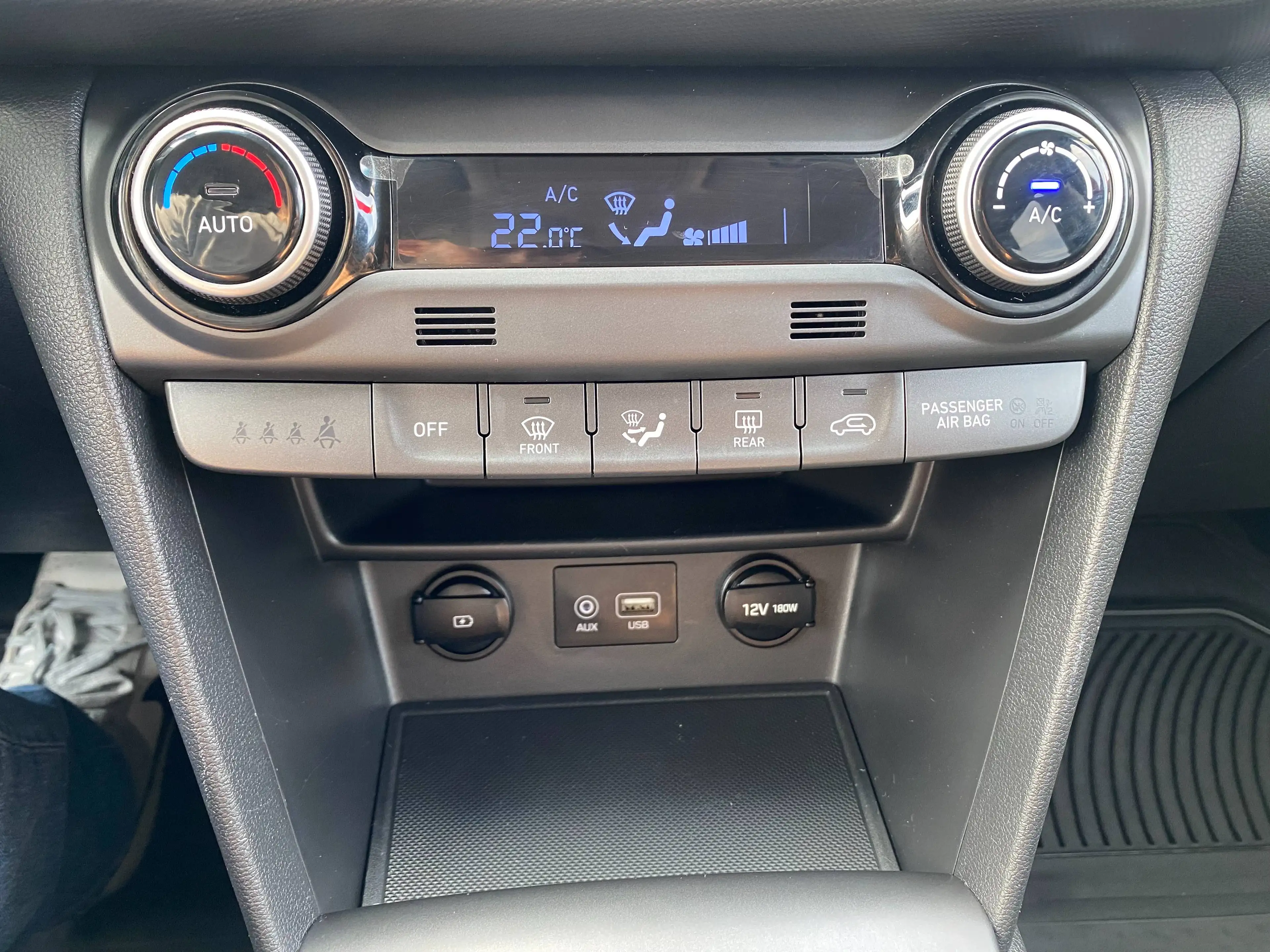 Hyundai KONA 1.6 TGDI 7G-DCT 4WD Premium 1.Hand LED Navi Kamera Carplay HeadUP — photo 28