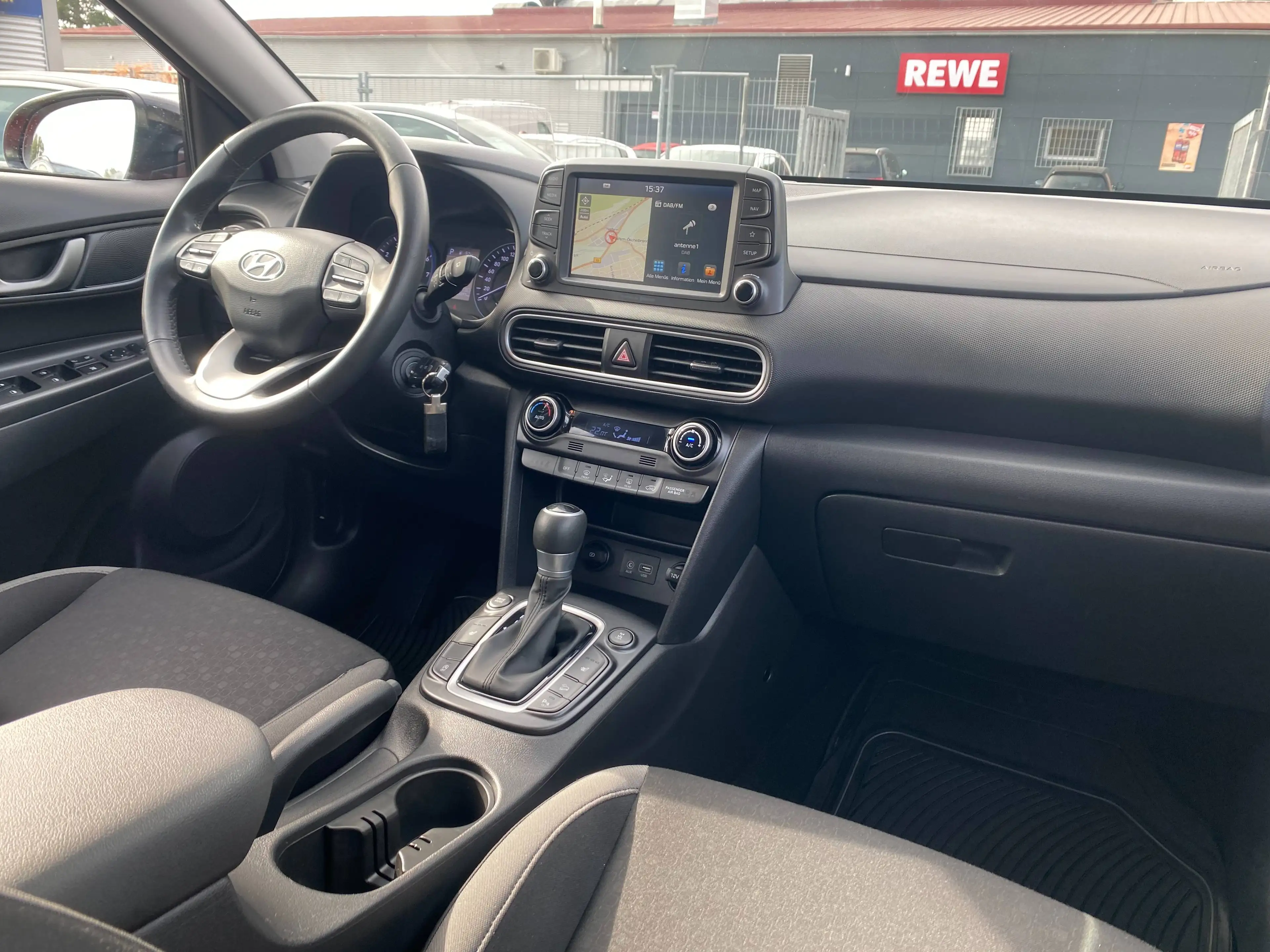 Hyundai KONA 1.6 TGDI 7G-DCT 4WD Premium 1.Hand LED Navi Kamera Carplay HeadUP — photo 20