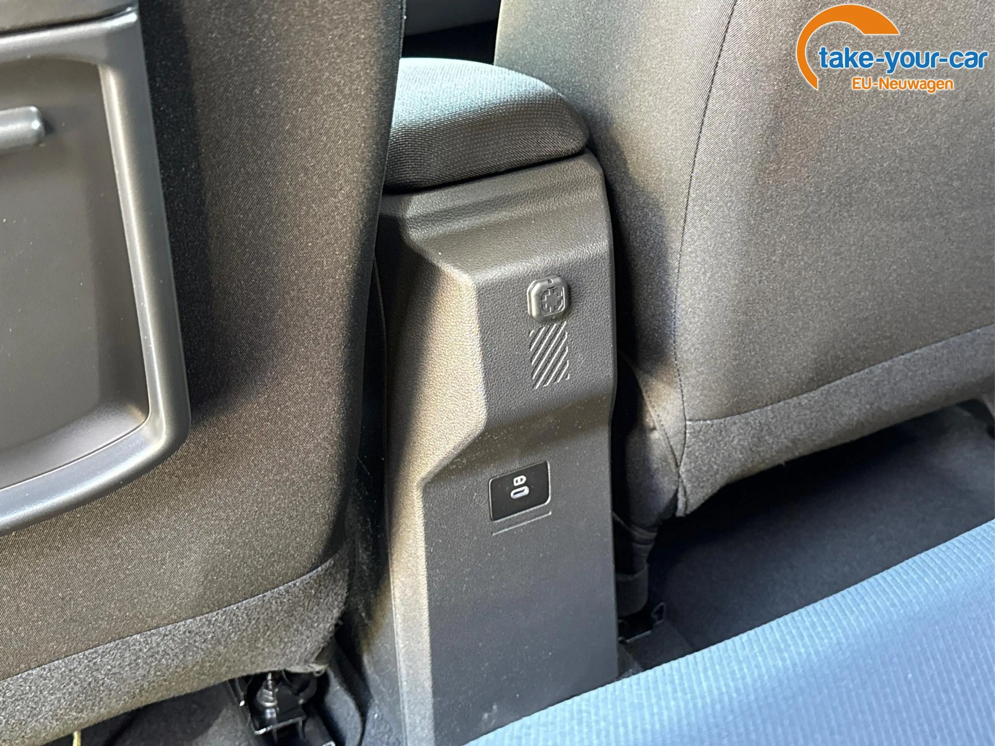 Dacia Jogger Journey NAVI+KAMERA+SHZ+PDC+LED+16"LM 1.0 Tce 1... — photo 16