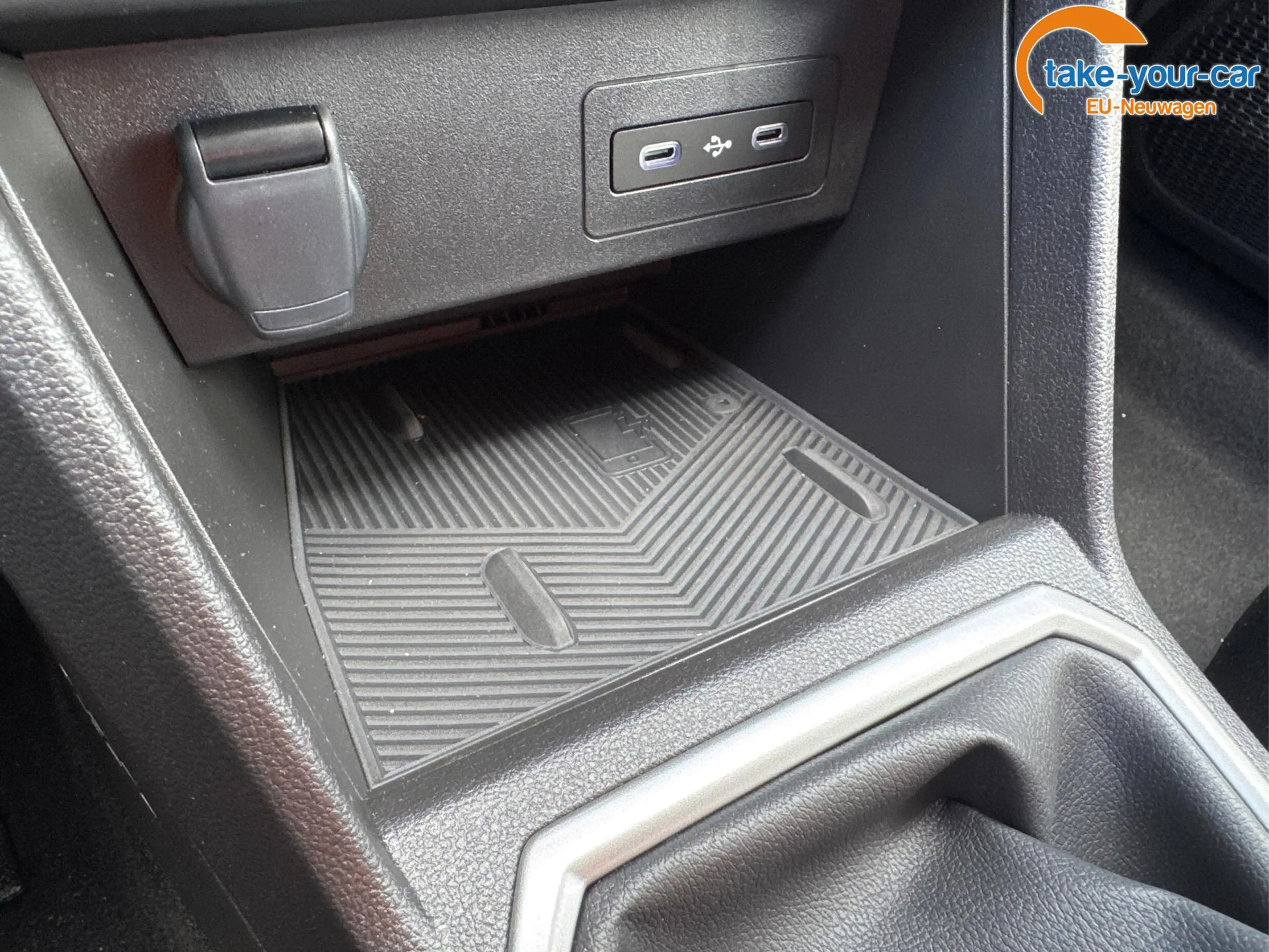 Dacia Jogger Journey NAVI+KAMERA+SHZ+PDC+LED+16"LM 1.0 Tce 1... — photo 30