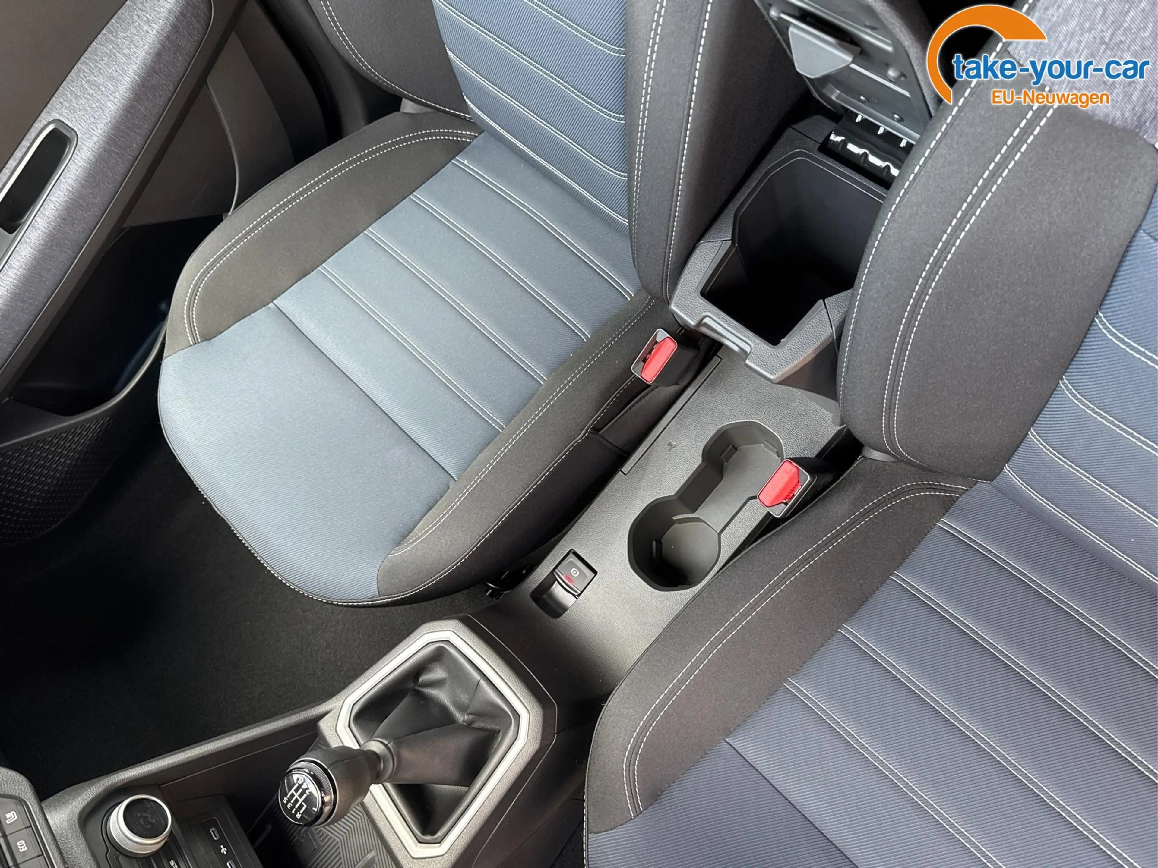 Dacia Jogger Journey NAVI+KAMERA+SHZ+PDC+LED+16"LM 1.0 Tce 1... — photo 13