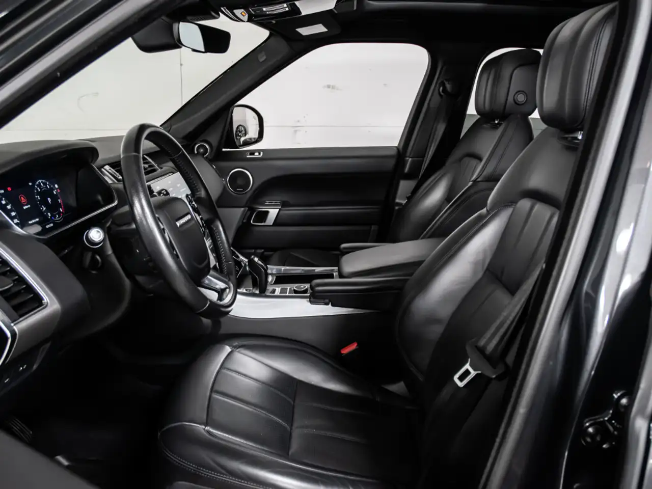 Land Rover Range Rover Sport снимка Land Rover Range Rover Sport