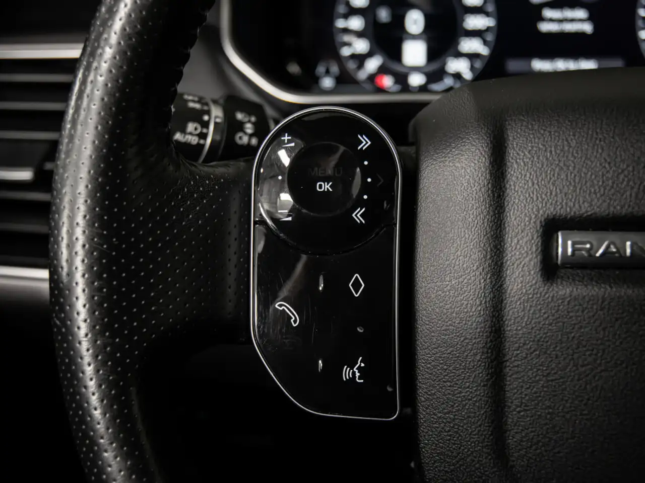 Land Rover Range Rover Sport снимка Land Rover Range Rover Sport