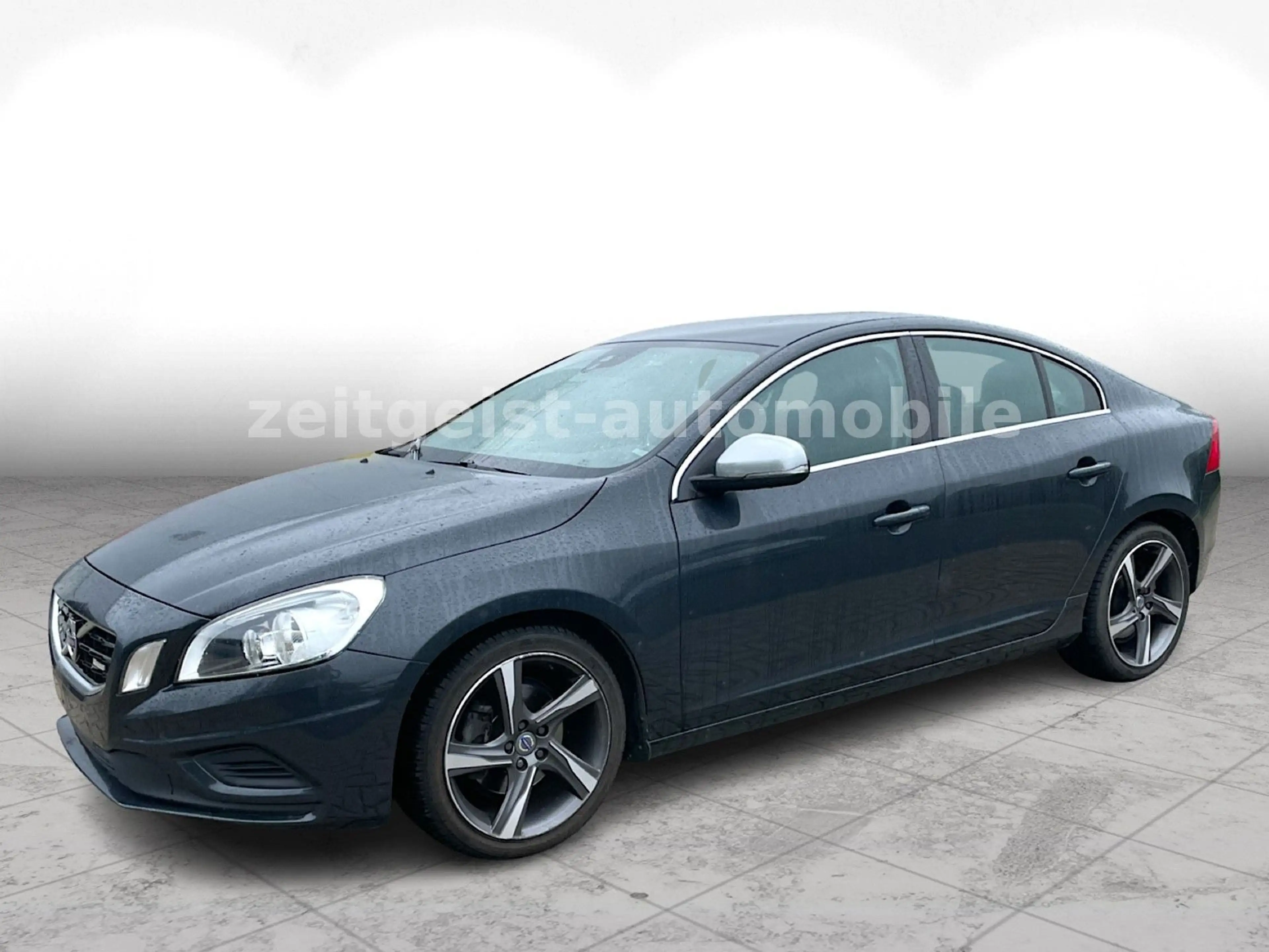Volvo S60 1.6i R-Design*TÜV & SERVICE NEU* — photo 2