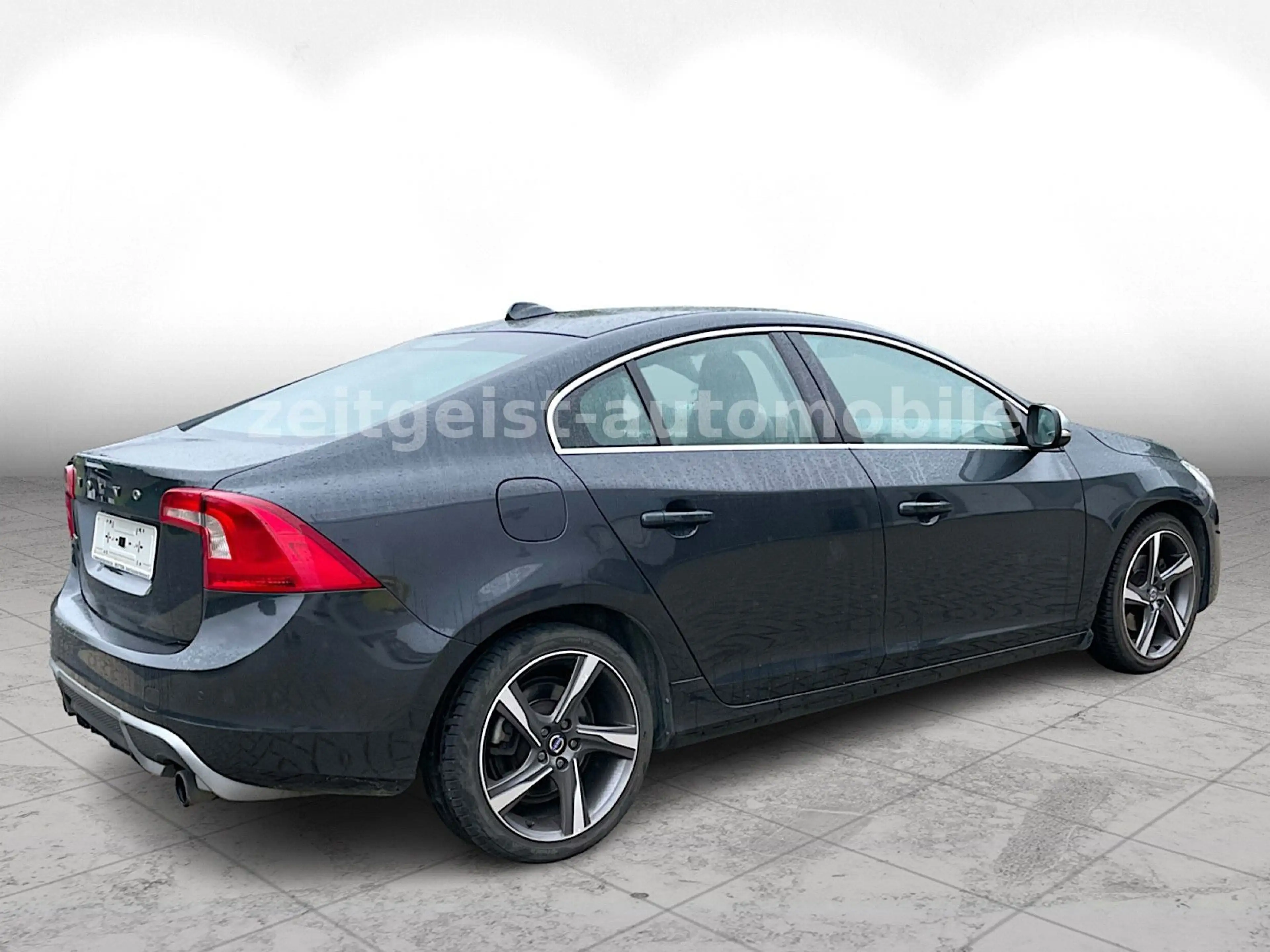 Volvo S60 1.6i R-Design*TÜV & SERVICE NEU* — photo 6