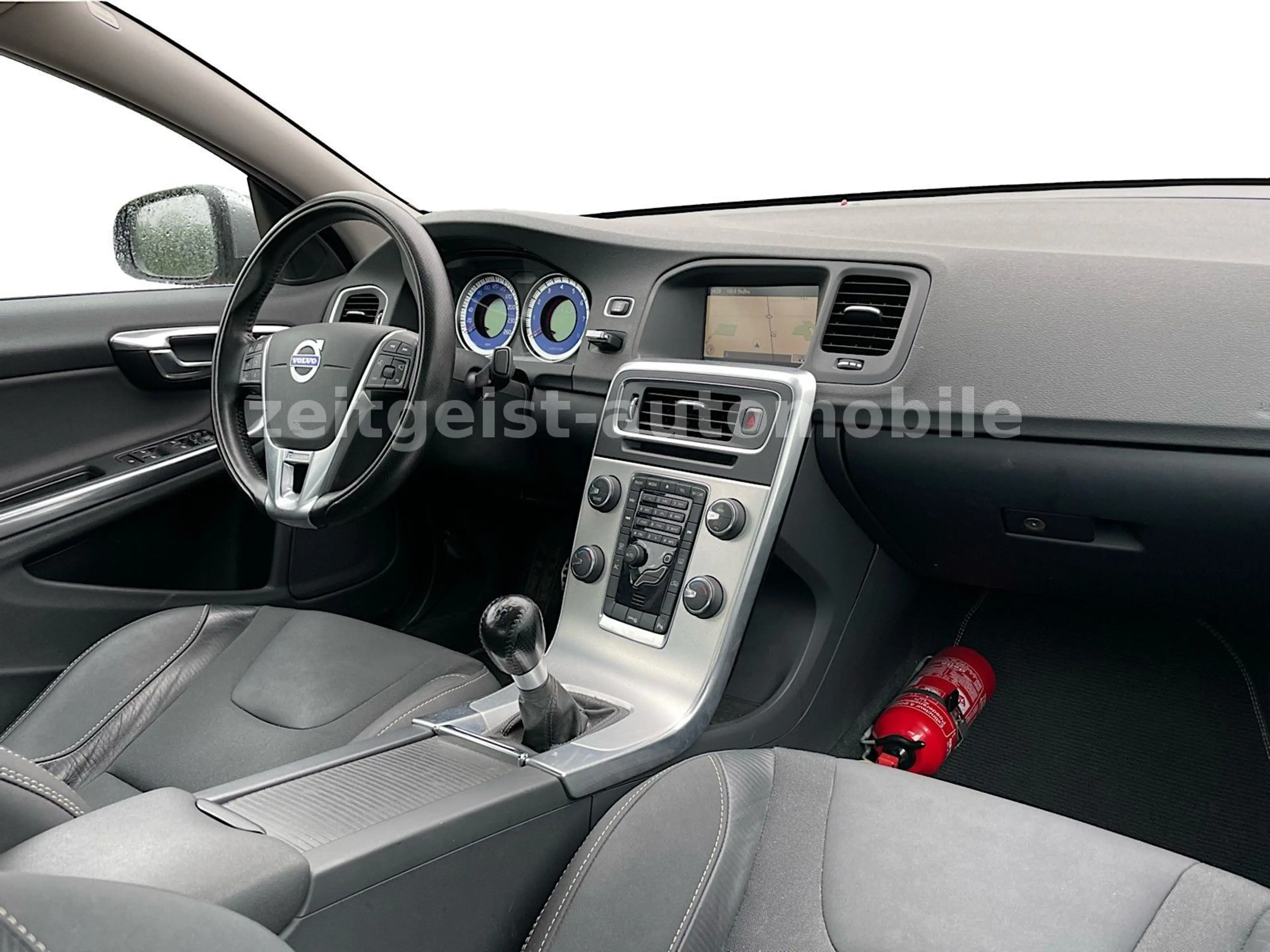 Volvo S60 1.6i R-Design*TÜV & SERVICE NEU* — photo 9