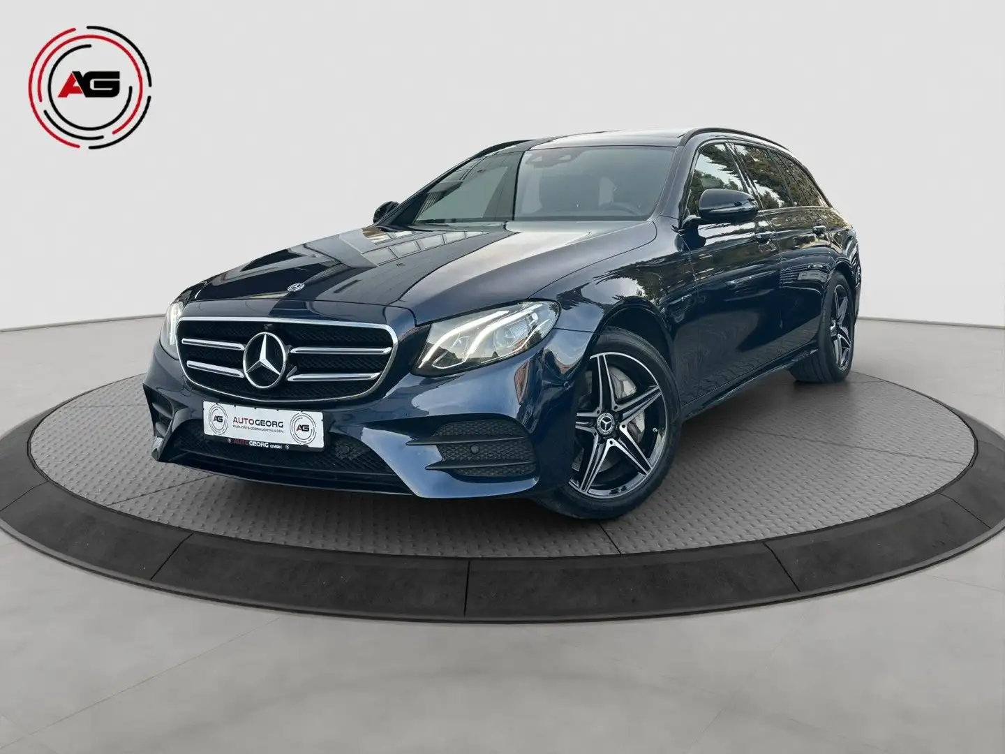 Mercedes-Benz E 300 de AMG LINE BURMES PANO 360°HUD COMAND Blau - 1