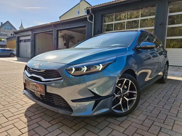 Kia Ceed SW / cee'd SW Spirit Pano LED Kamera 2.Hand