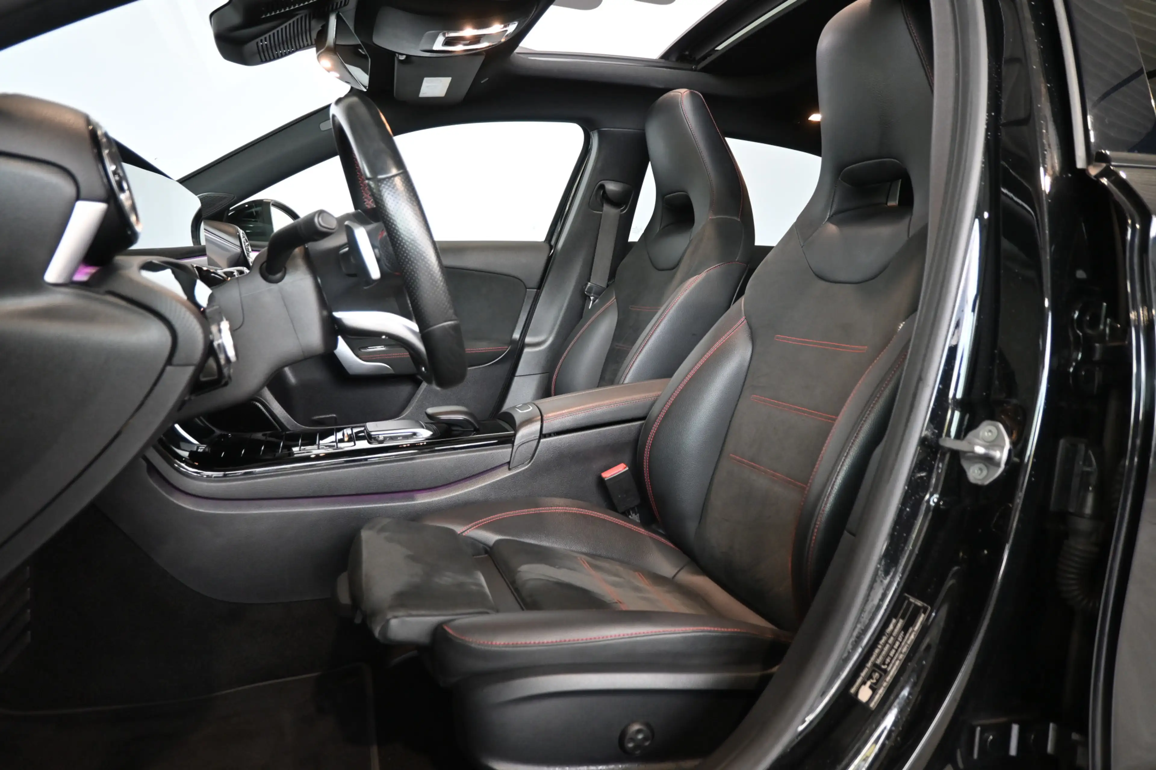 Mercedes-Benz A 180 Business Solution AMG Nap! Clima CarPlay Cruise Pa — photo 7