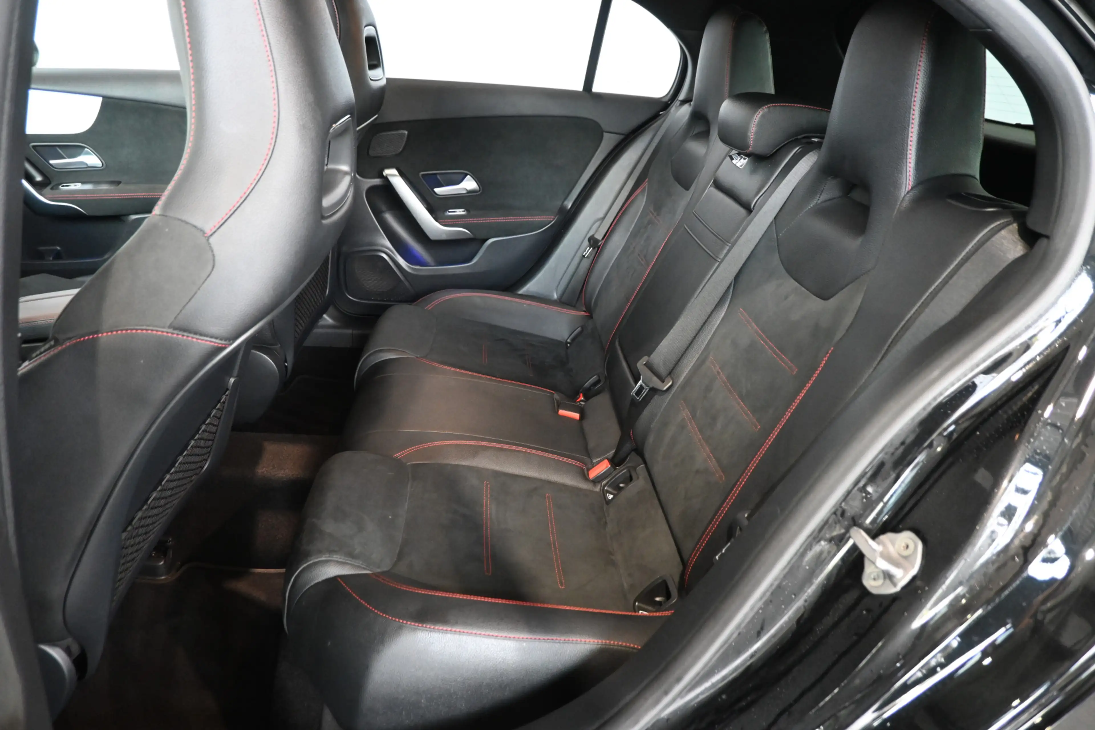 Mercedes-Benz A 180 Business Solution AMG Nap! Clima CarPlay Cruise Pa — photo 8