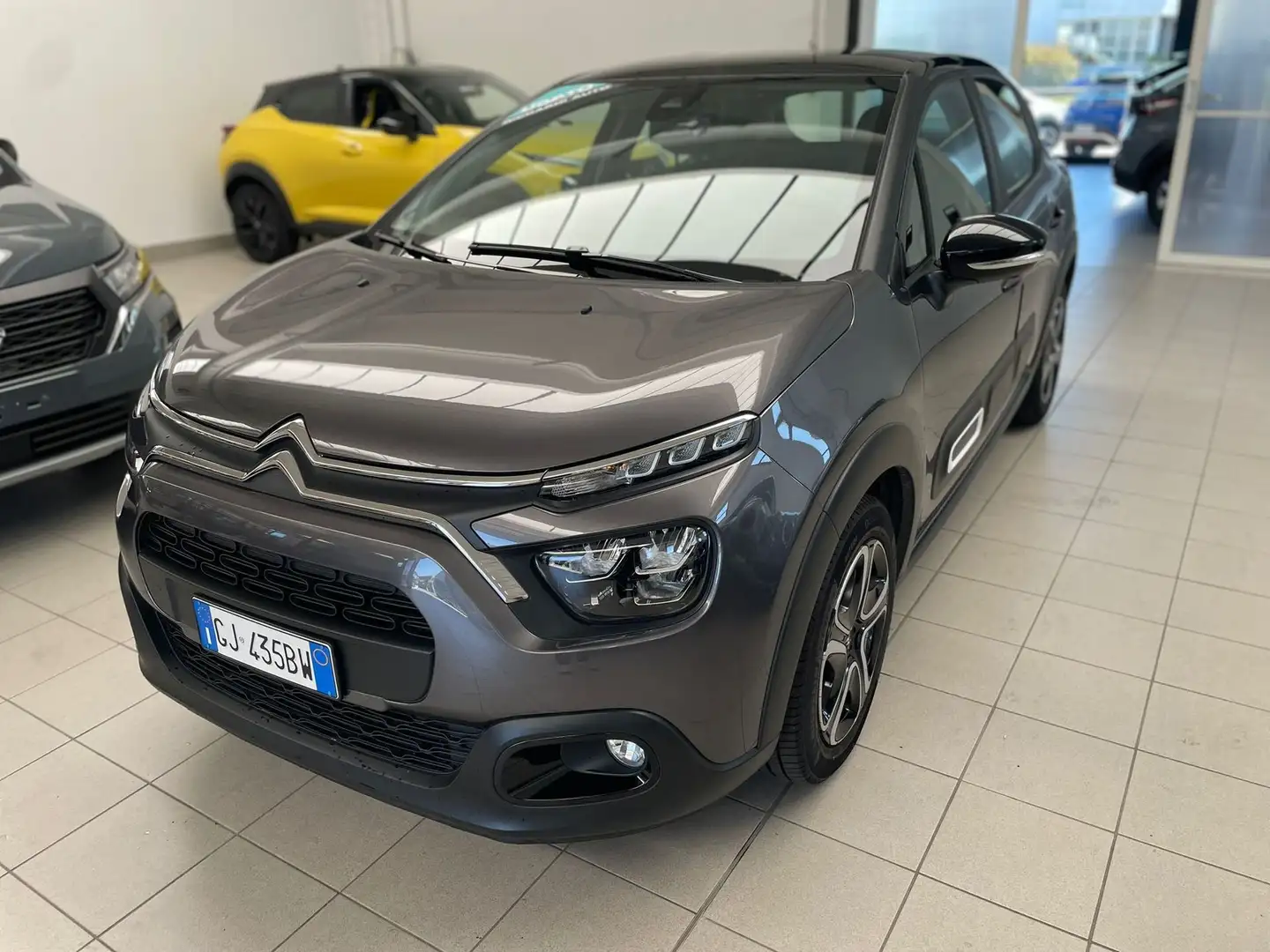 Citroen C3 3ª serie PureTech 83 S&S Shine Pack Grigio - 1