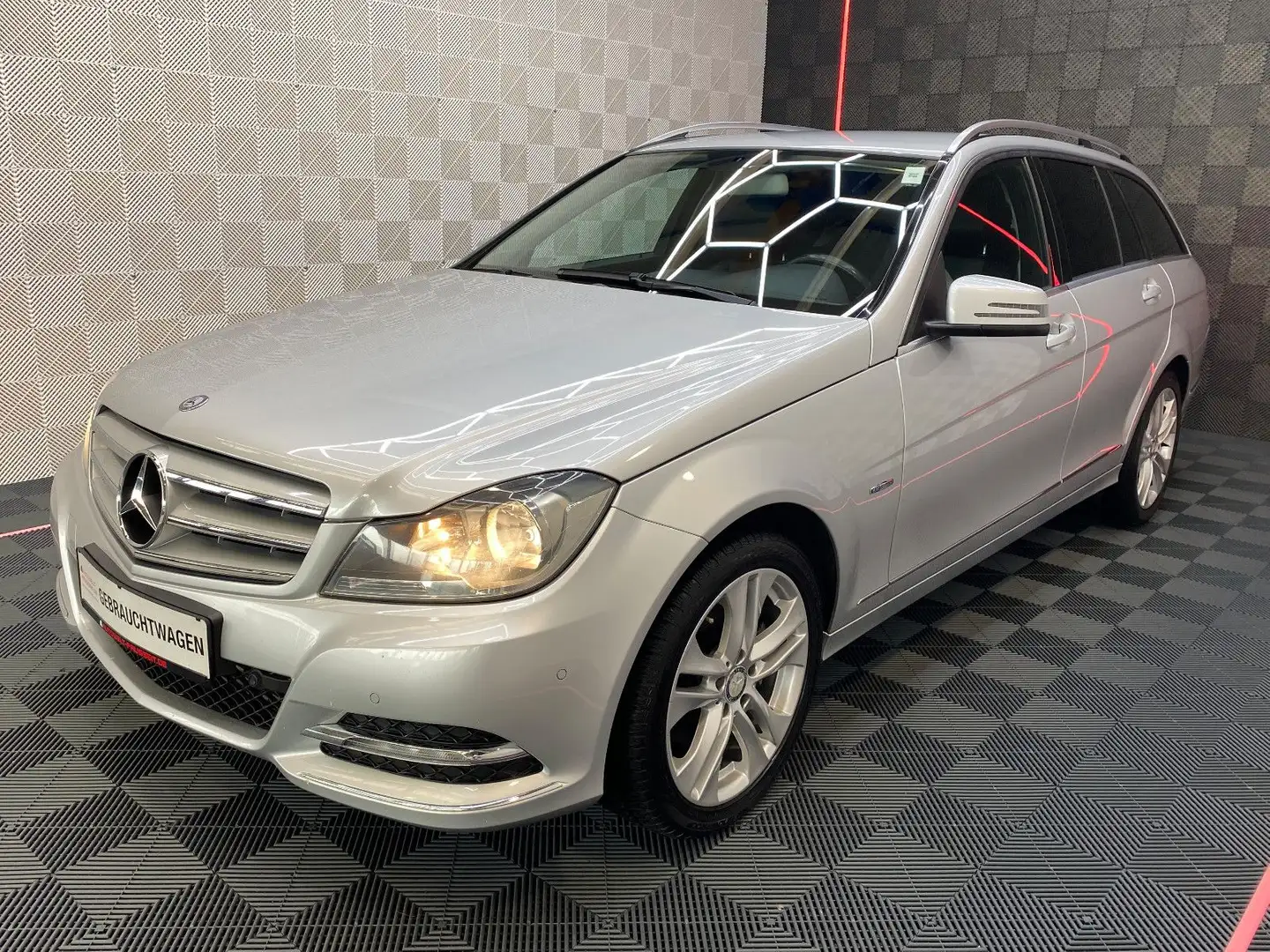 Mercedes-Benz C 220 T CDI  BE*Avantgarde*AUDIO 20-PDC V+H-SHZ Silber - 2