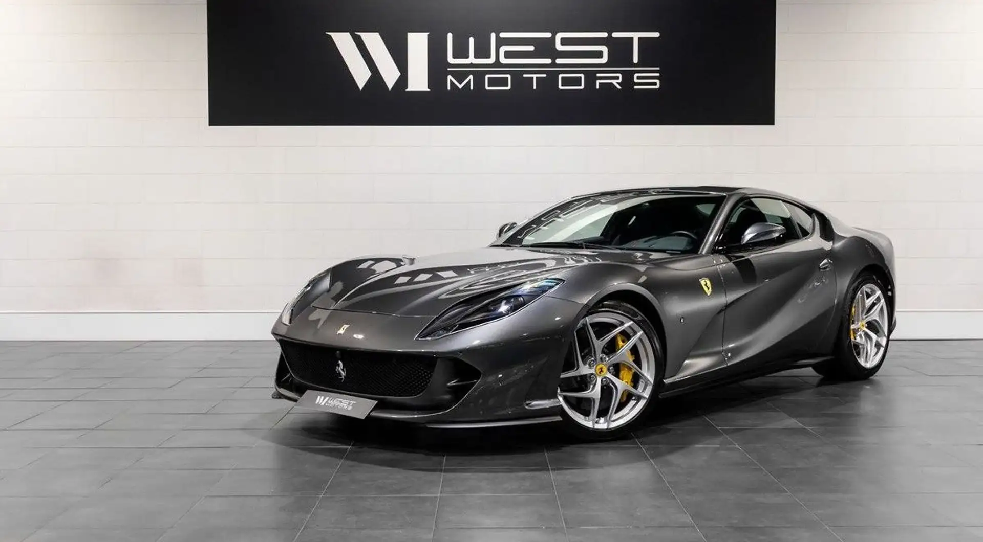 Ferrari 812 V12 800 – IMMAT FRANCE Lift Carbone Display Volant Cam Recul 2631E-MOIS Grau - 1