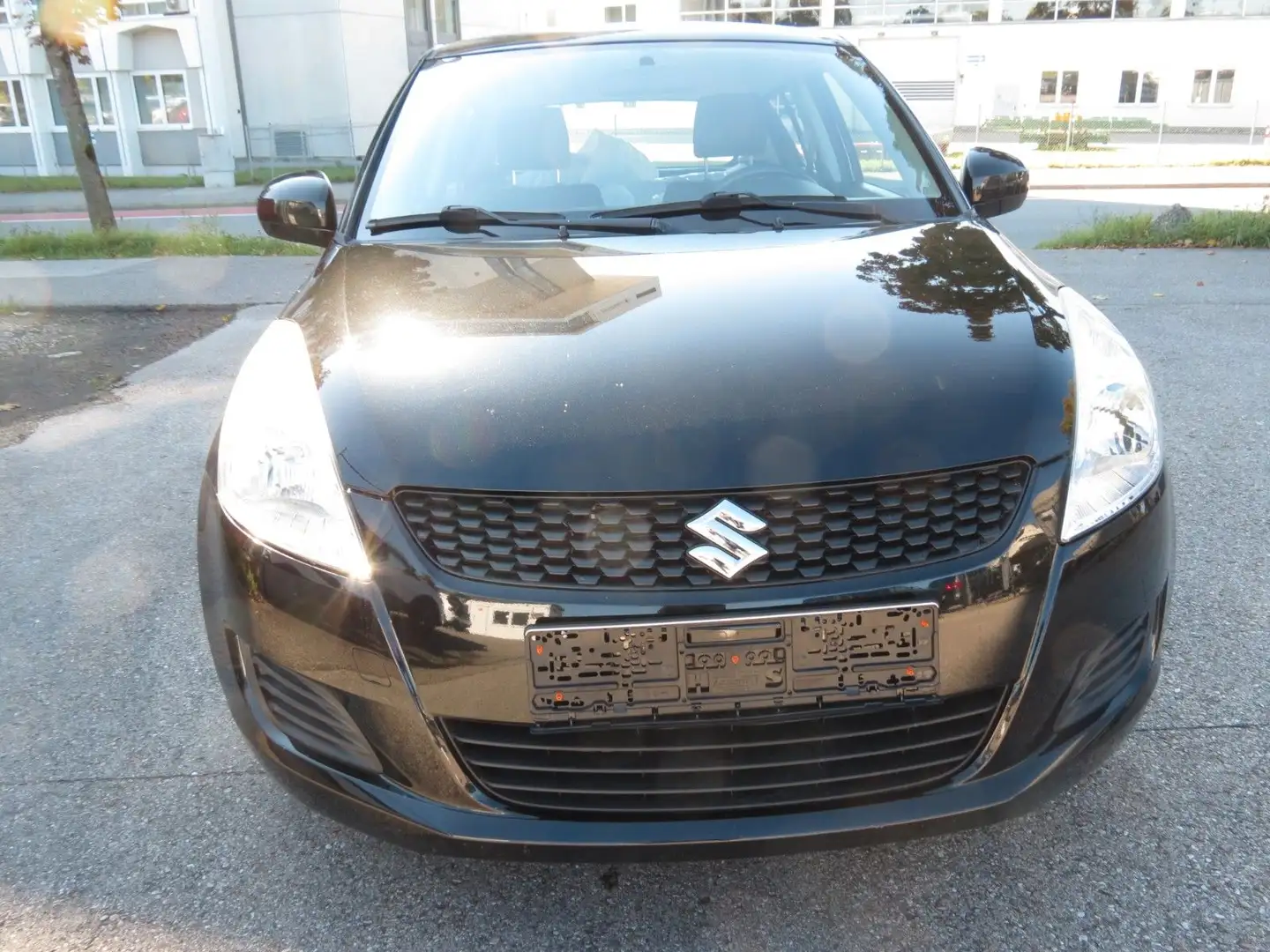 Suzuki Swift 1,2 4WD  *TÜV neu,KD neu,8-fach ber., TOP* Schwarz - 2