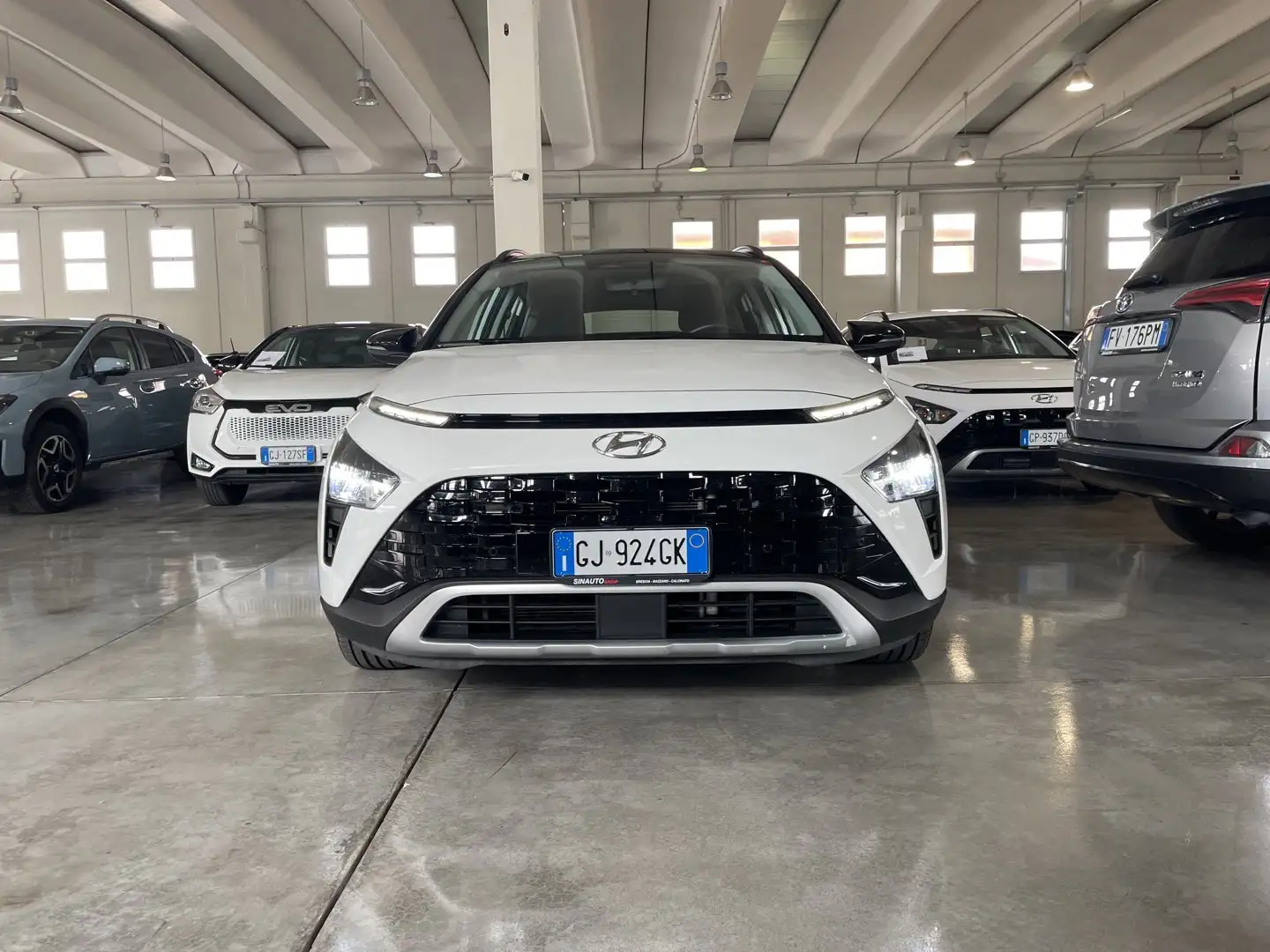 Hyundai BAYON Bayon 1.0 T-GDI Hybrid 48V iMT XLine Wit - 2