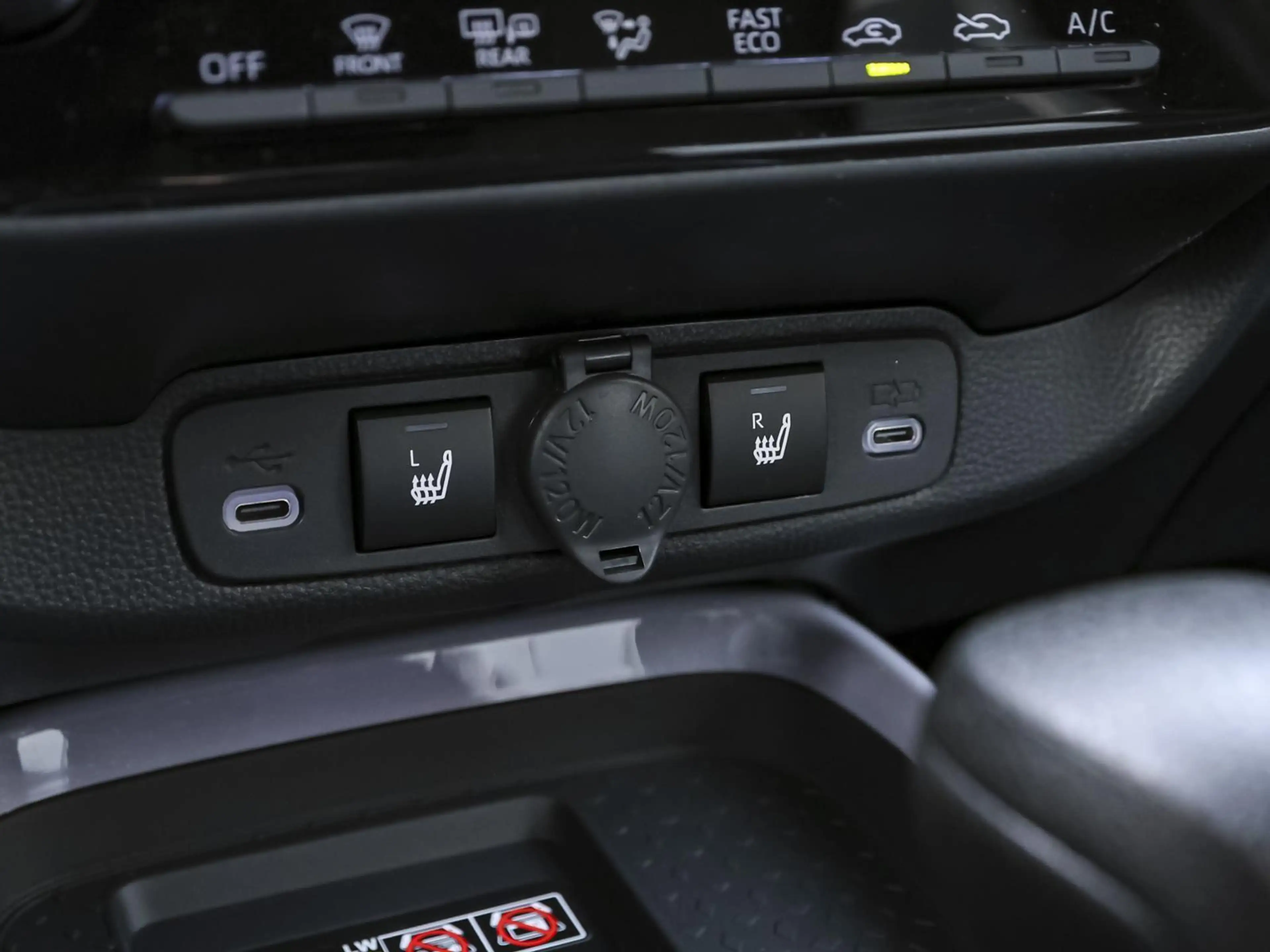 Toyota Aygo X 5-Türer Teamplayer 1,5 l Hybrid — photo 11