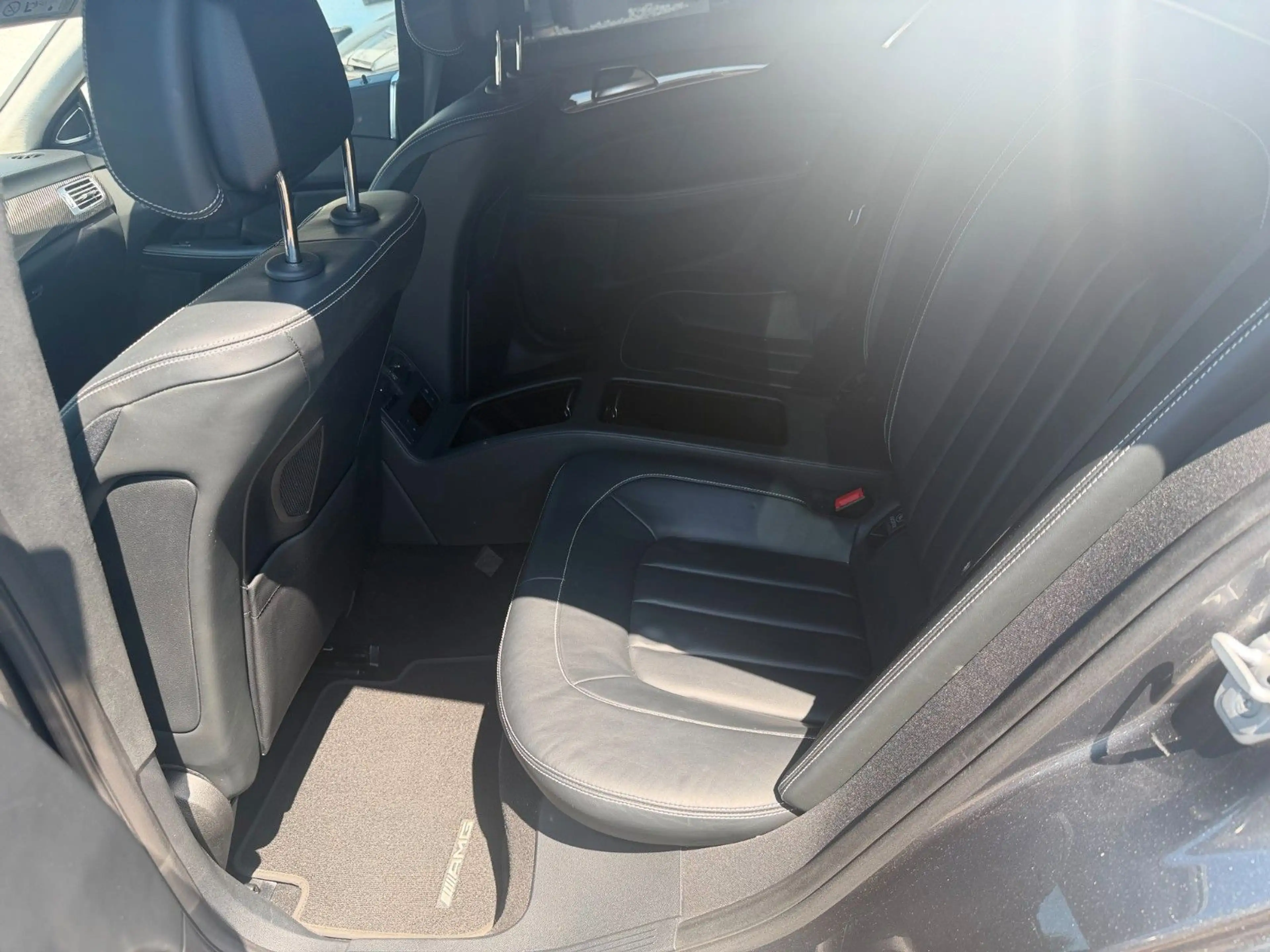 Mercedes-Benz CLS 500 BlueEfficiency/ AMG PAKET — photo 13