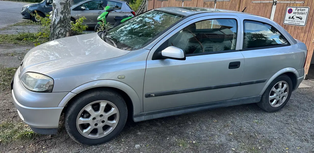 Opel Astra 1.6, foto 2