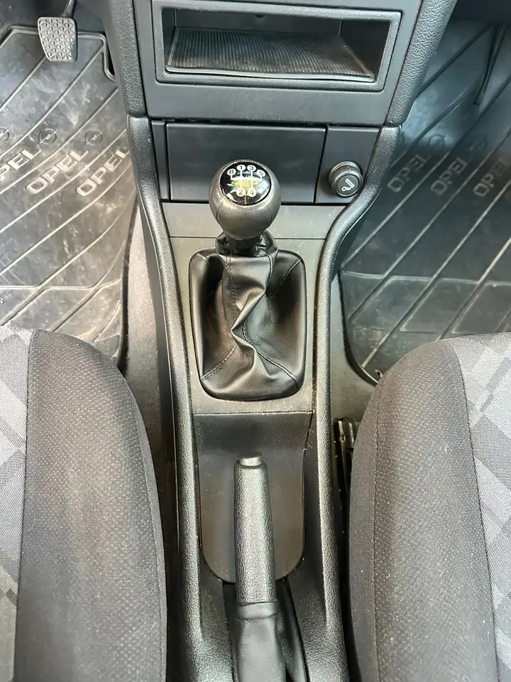 Opel Astra 1.6, foto 11