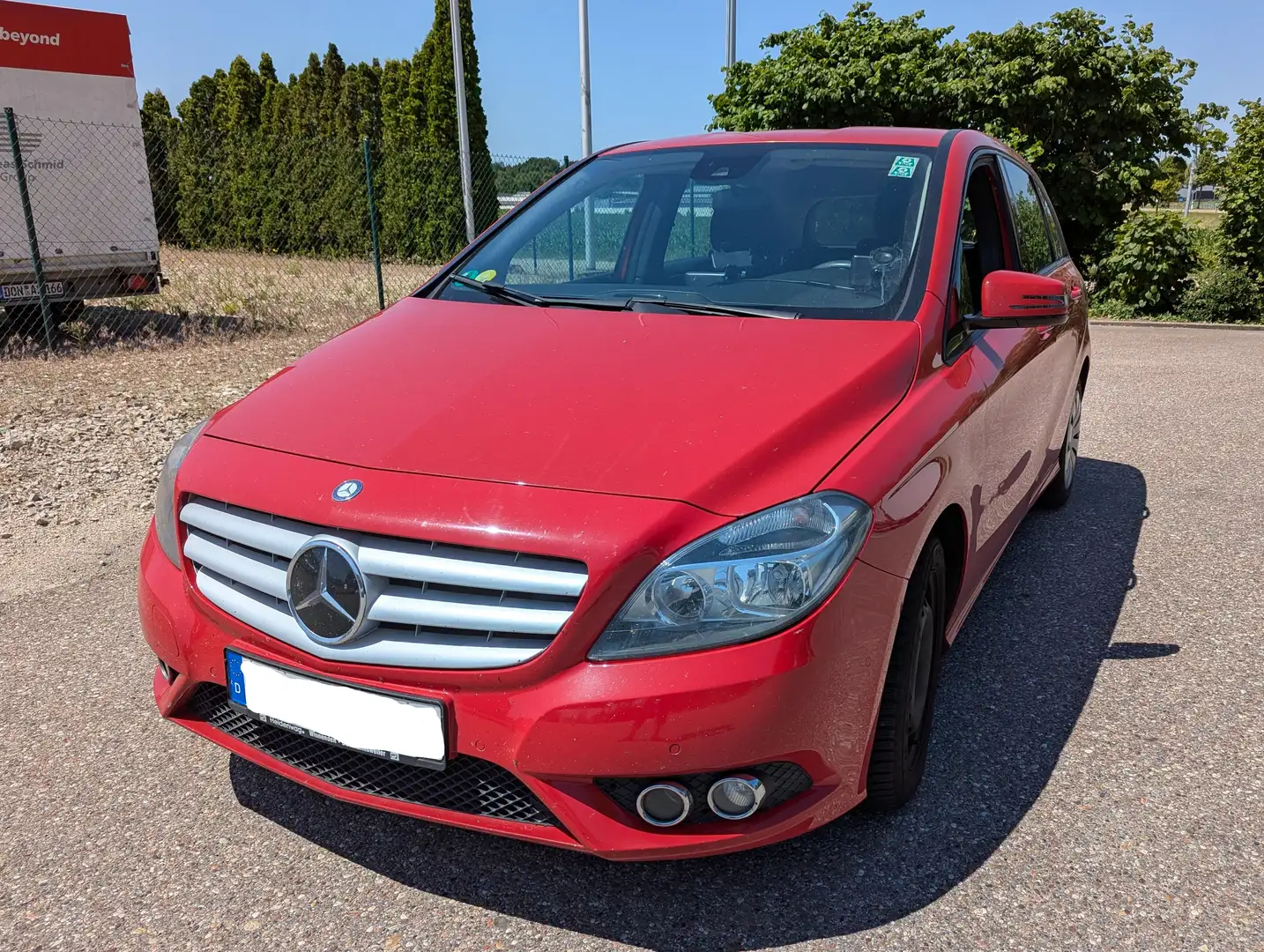 Mercedes-Benz B 220 B 220 CDI (BlueEFFICIENCY) 7G-DCT Rot - 1