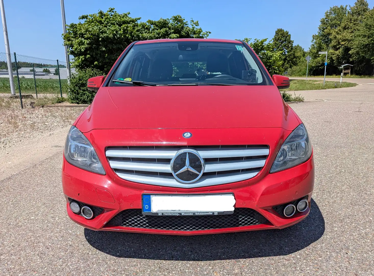 Mercedes-Benz B 220 B 220 CDI (BlueEFFICIENCY) 7G-DCT Rot - 2