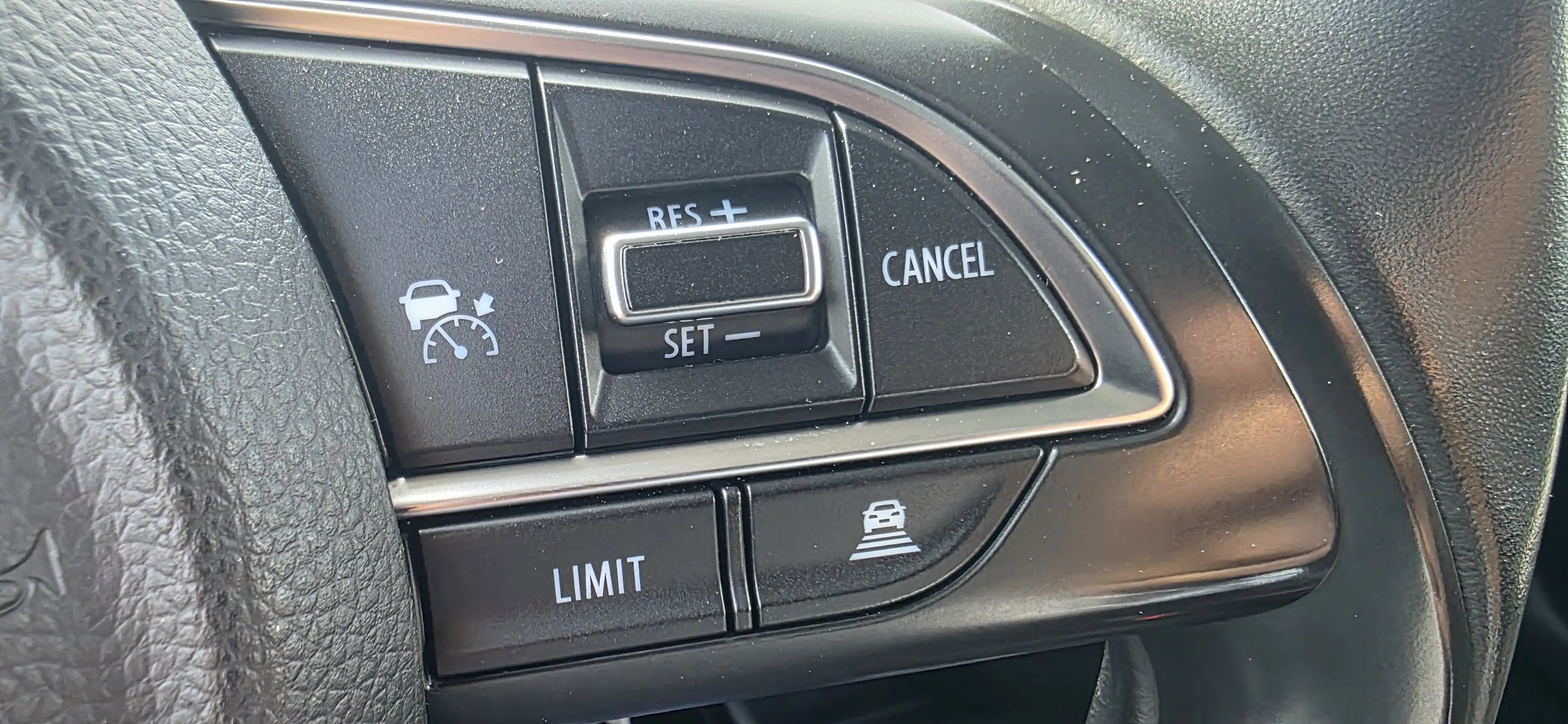 Suzuki Swift Shine — photo 10
