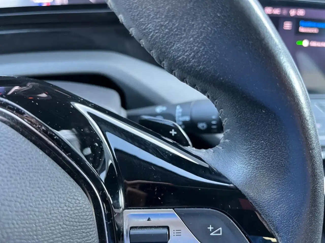 Peugeot 308 308 — photo 23