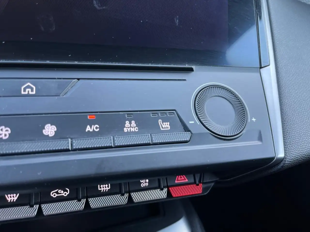 Peugeot 308 308 — photo 17