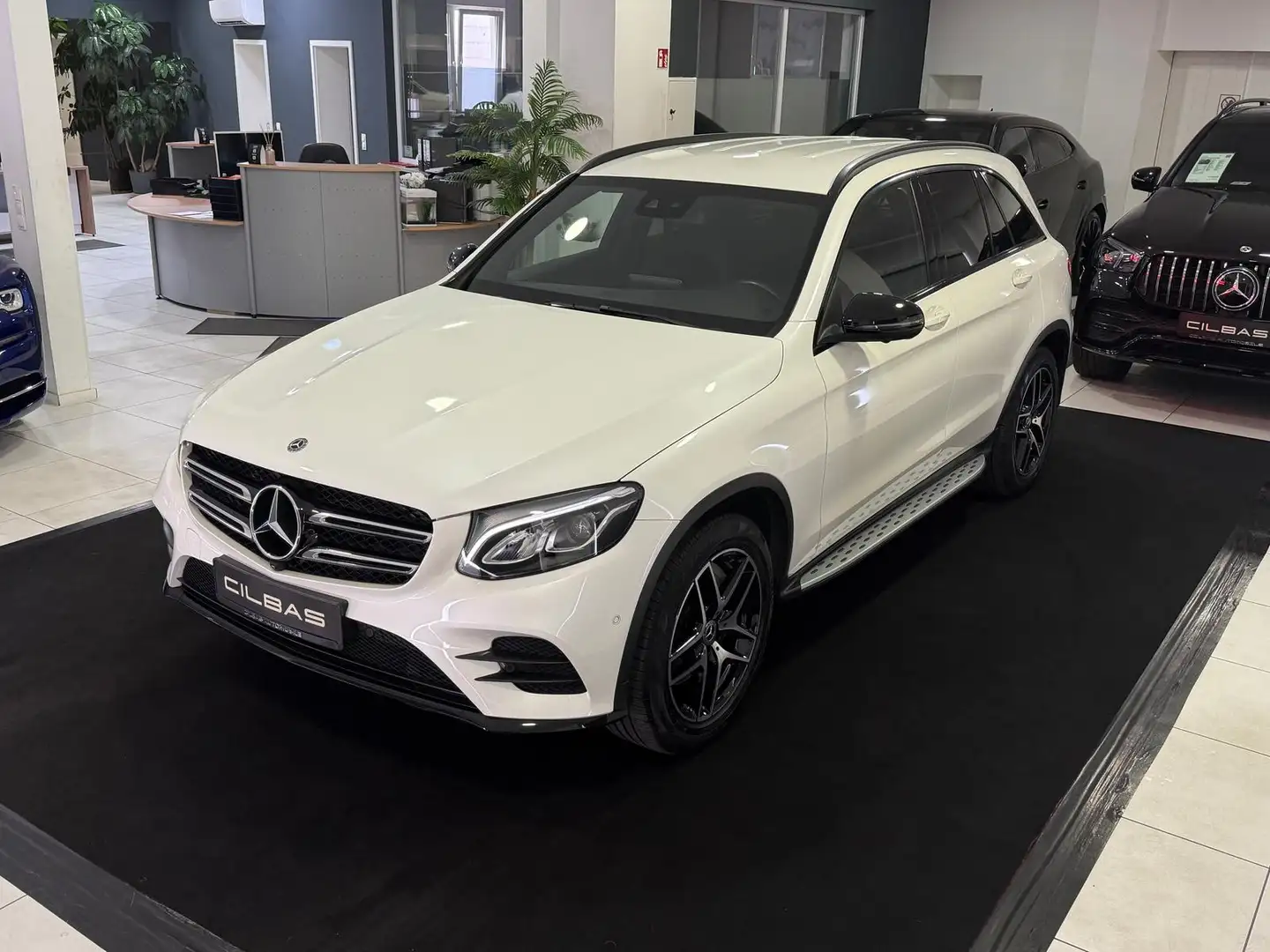 Mercedes-Benz GLC 350 d 4M AMG-LINE BURM*MEMO*360*AMBI*AIR*SHZ Weiß - 1