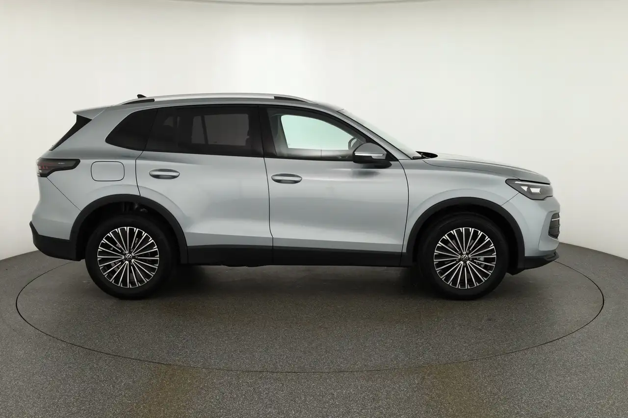 Volkswagen Tiguan 1.5 eTSI DSG LED ACC Kamera Sitzheizung 6