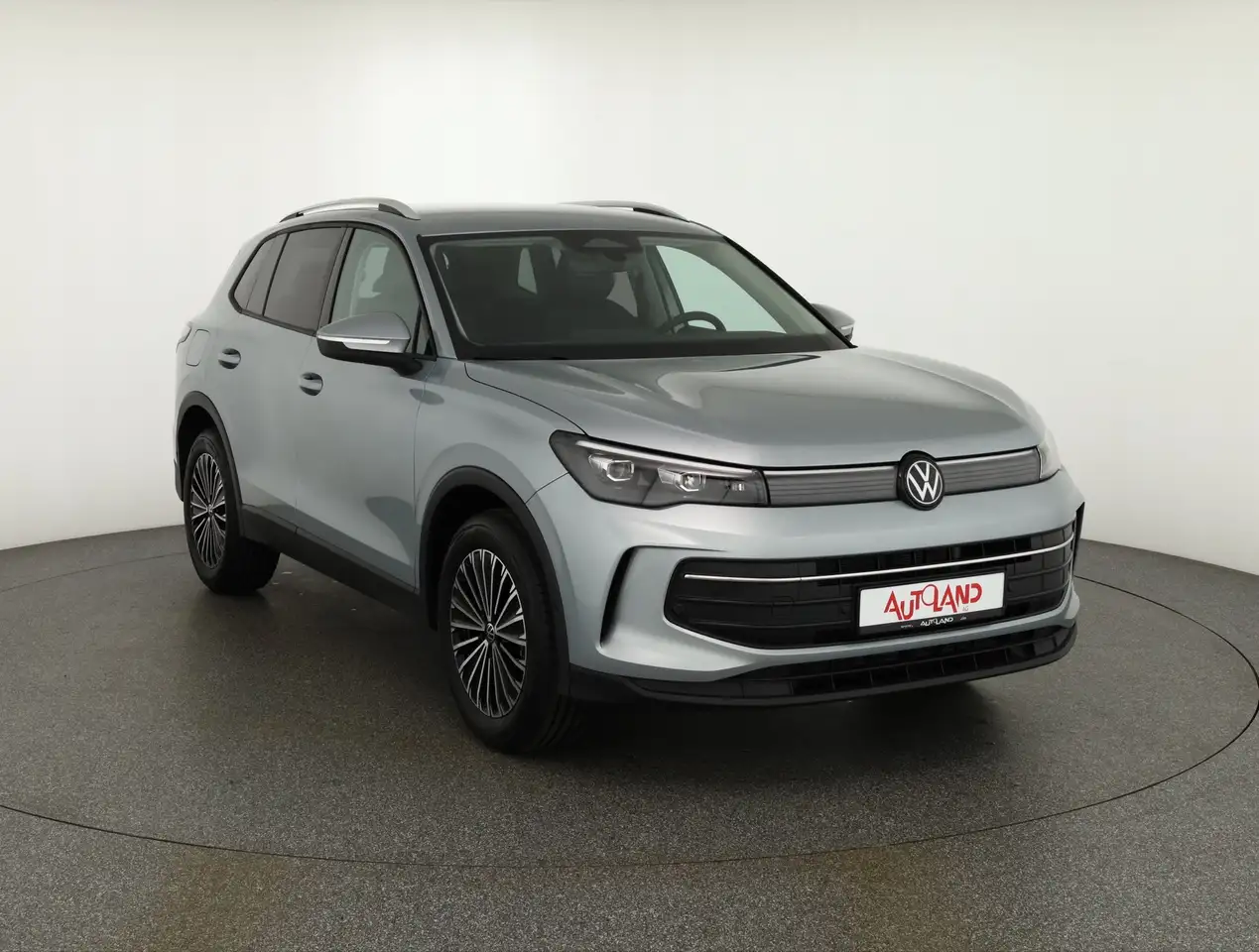 Volkswagen Tiguan 1.5 eTSI DSG LED ACC Kamera Sitzheizung 7