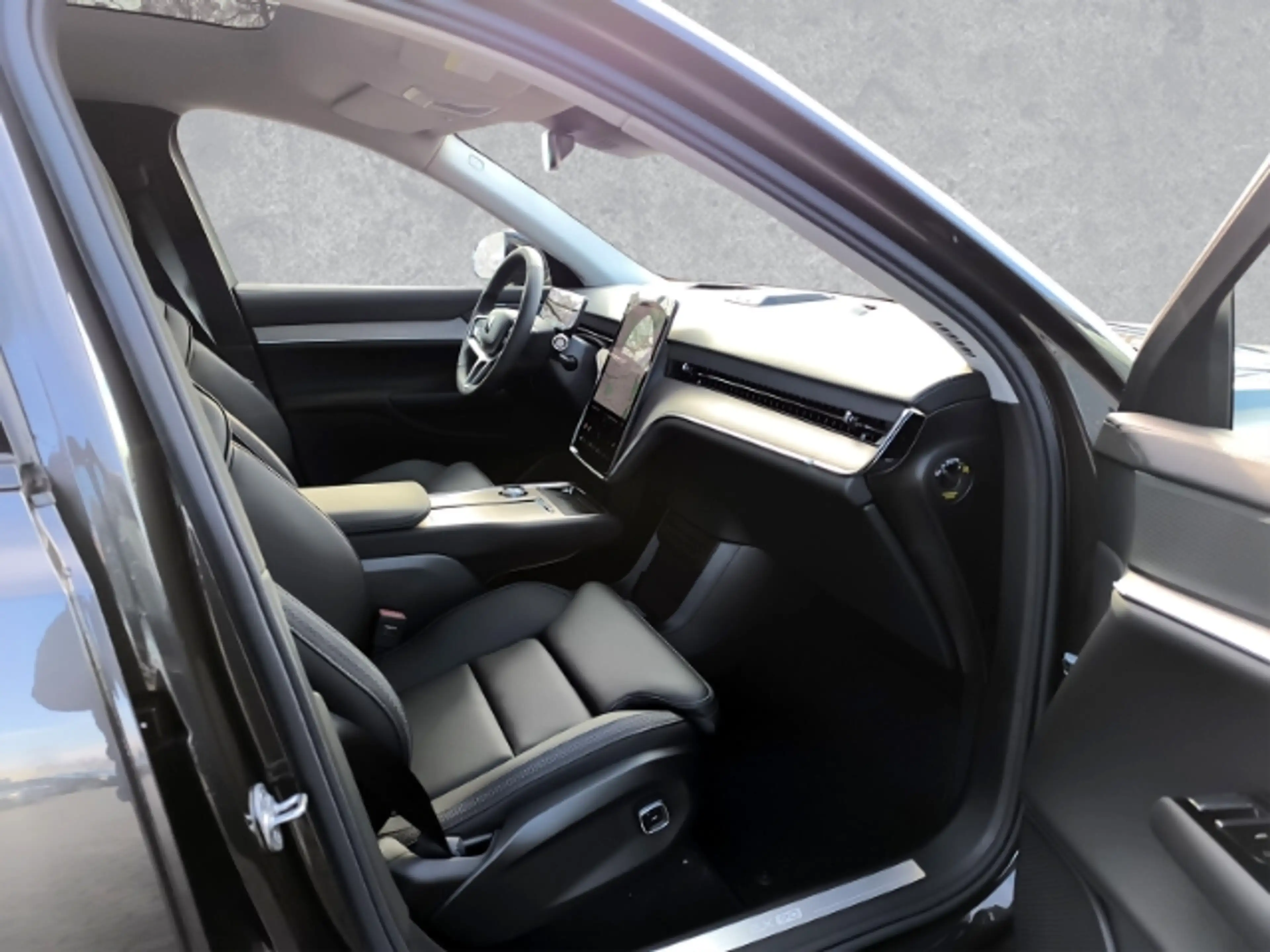 Volvo EX90 Ultra AWD Twin Motor 7-Sitzer HUD StandHZG Panoram — photo 13