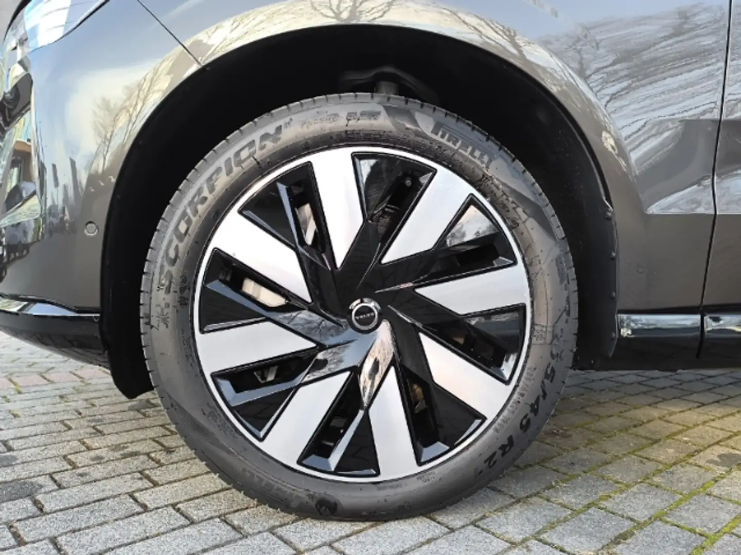 Volvo EX90 Ultra AWD Twin Motor 7-Sitzer HUD StandHZG Panoram Gri - 2