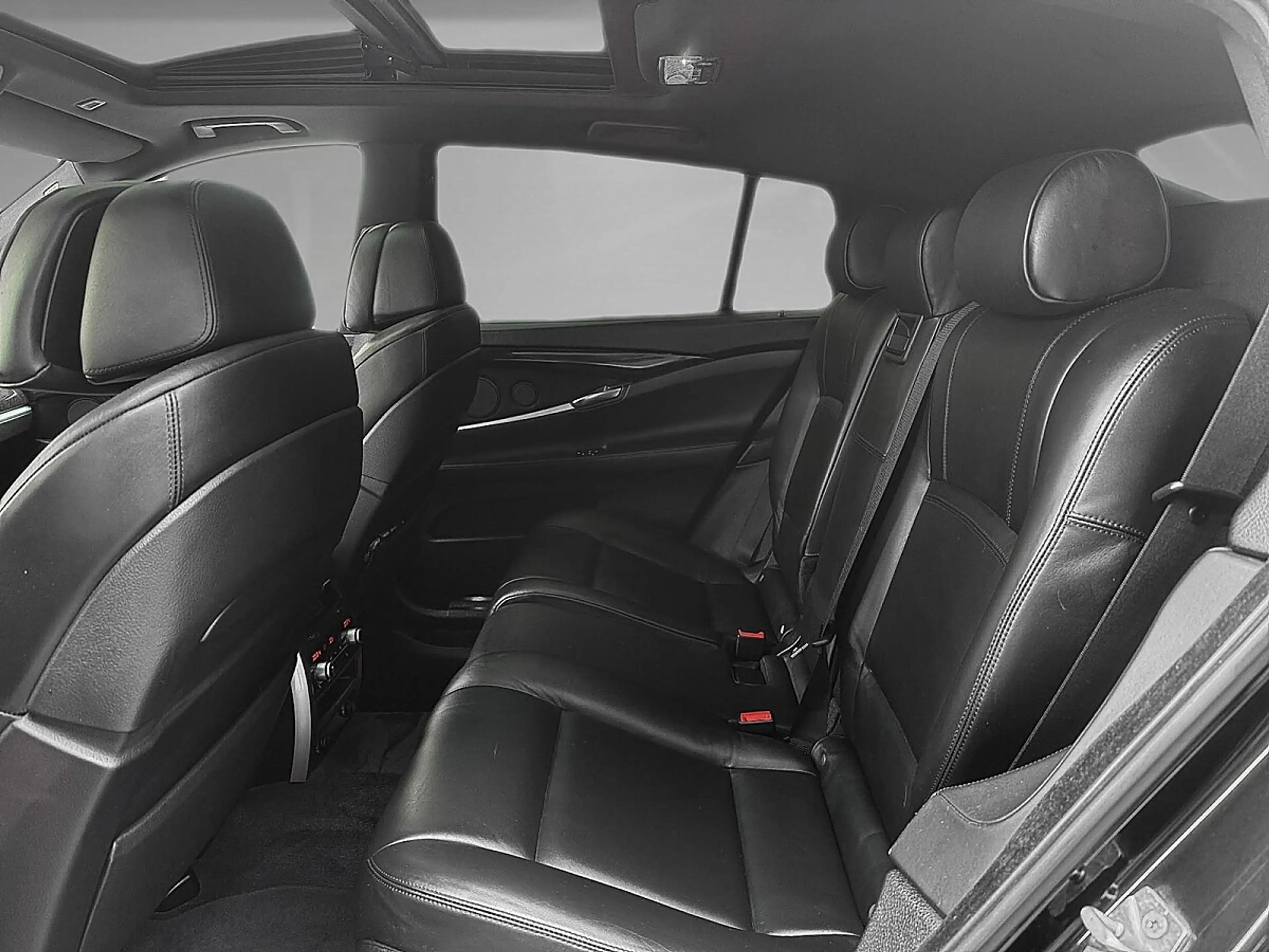 BMW 535 d Gran Turismo xDrive Aut. | SEHR GUTE AUSSTATT... — photo 12