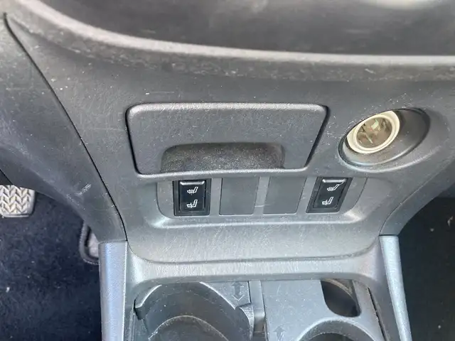 Toyota Rav4 view 11