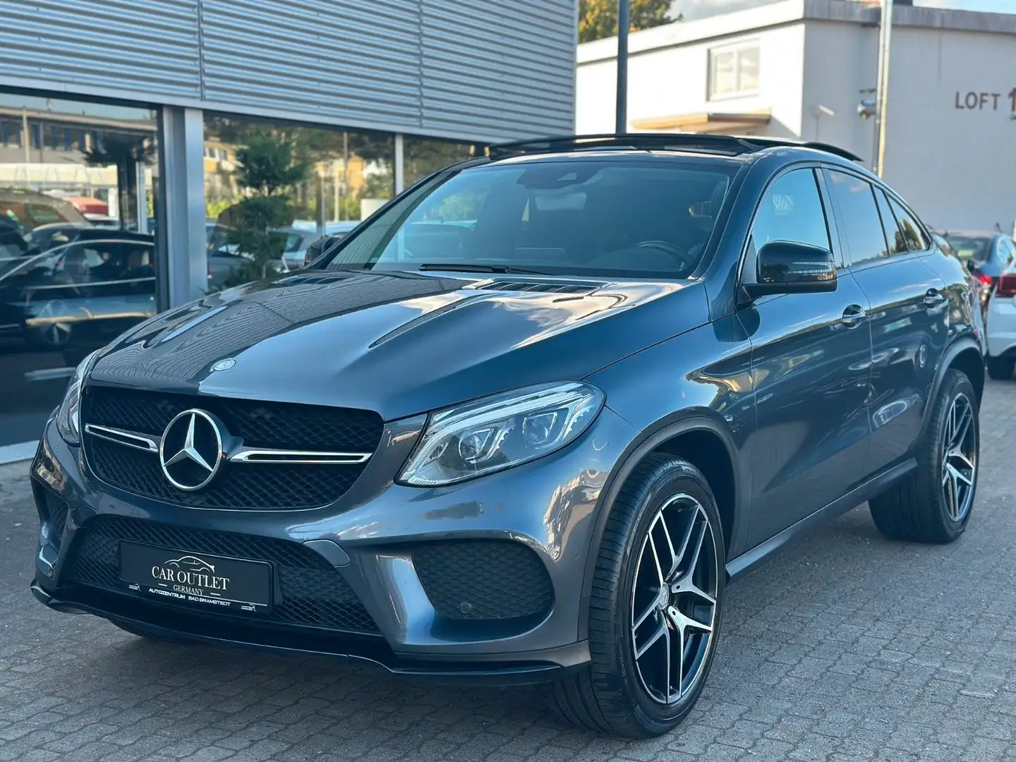 Mercedes-Benz GLE 350 d 4Matic | AMG | Panorama | AHK | Night Grau - 1